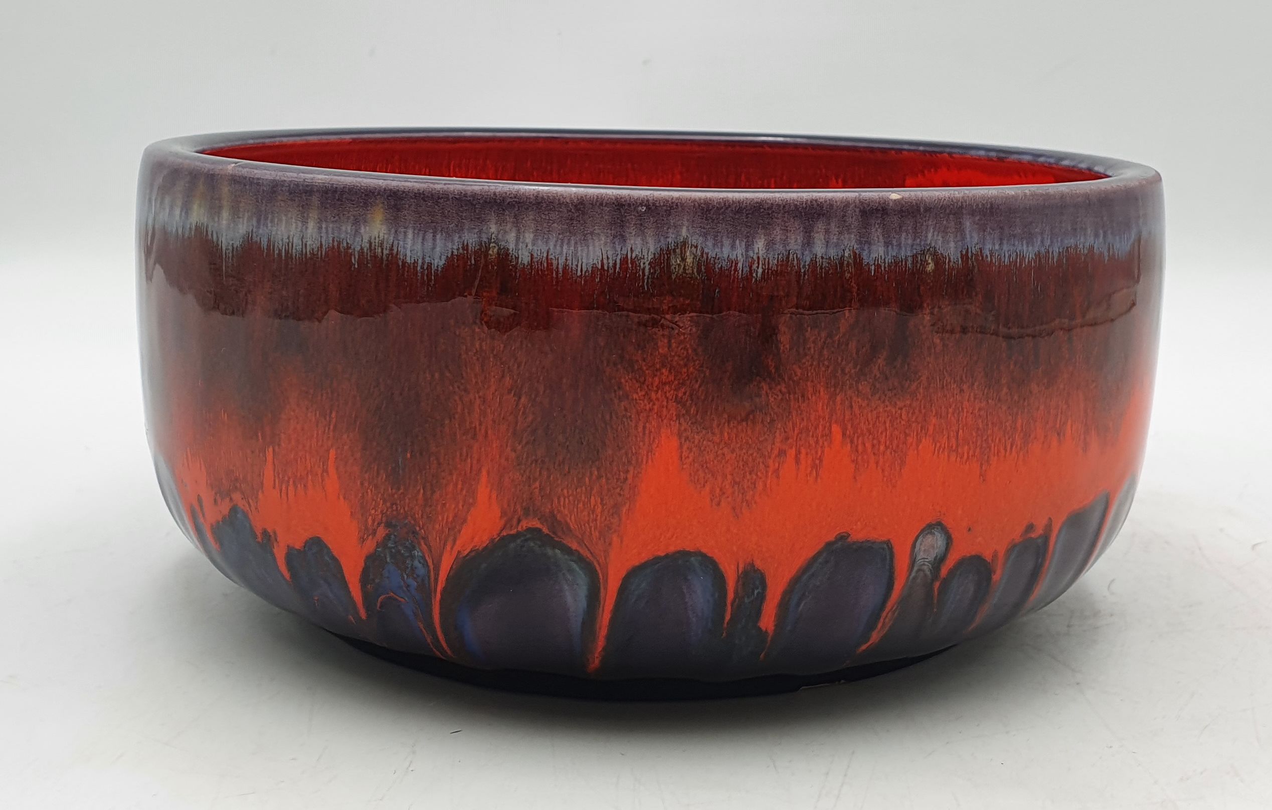 582 · A HUTSCHENREUTHER BAVARIA POTTERY DRIP GLAZED POTTERY BOWL