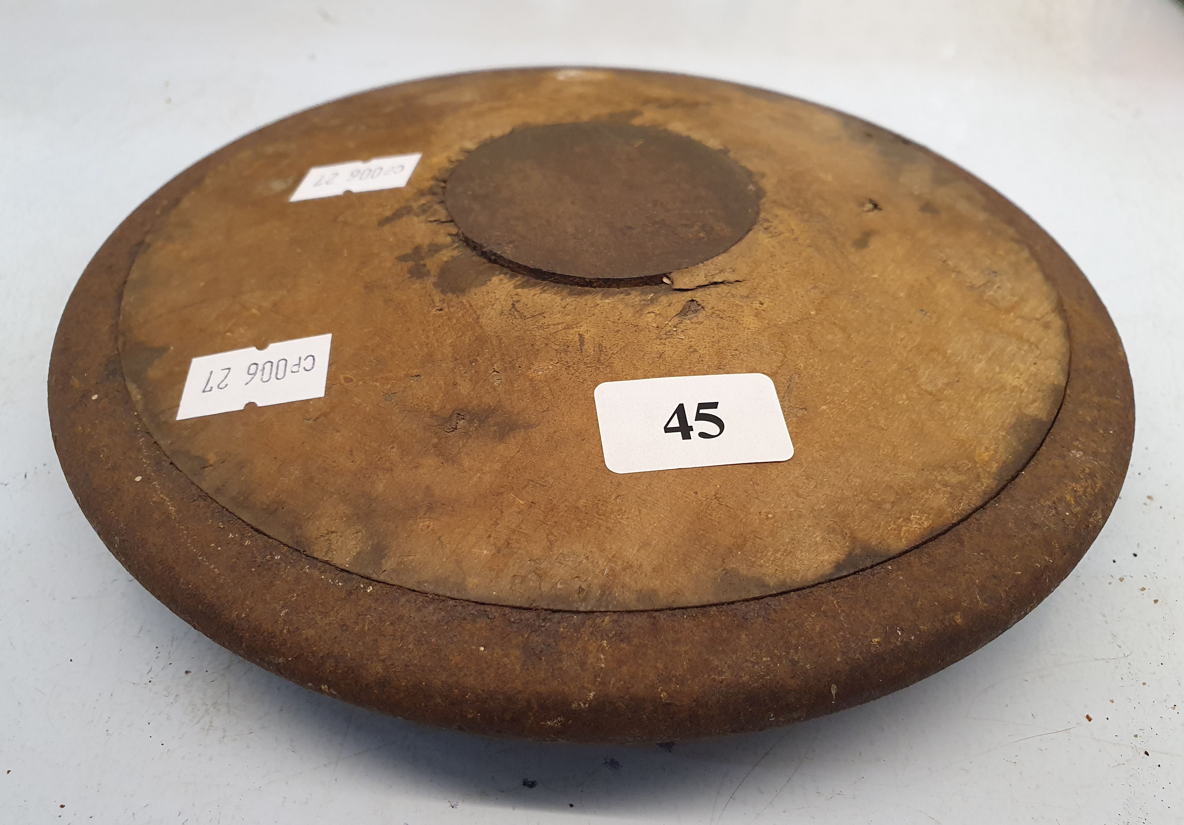 45 · A VINTAGE DISCUS