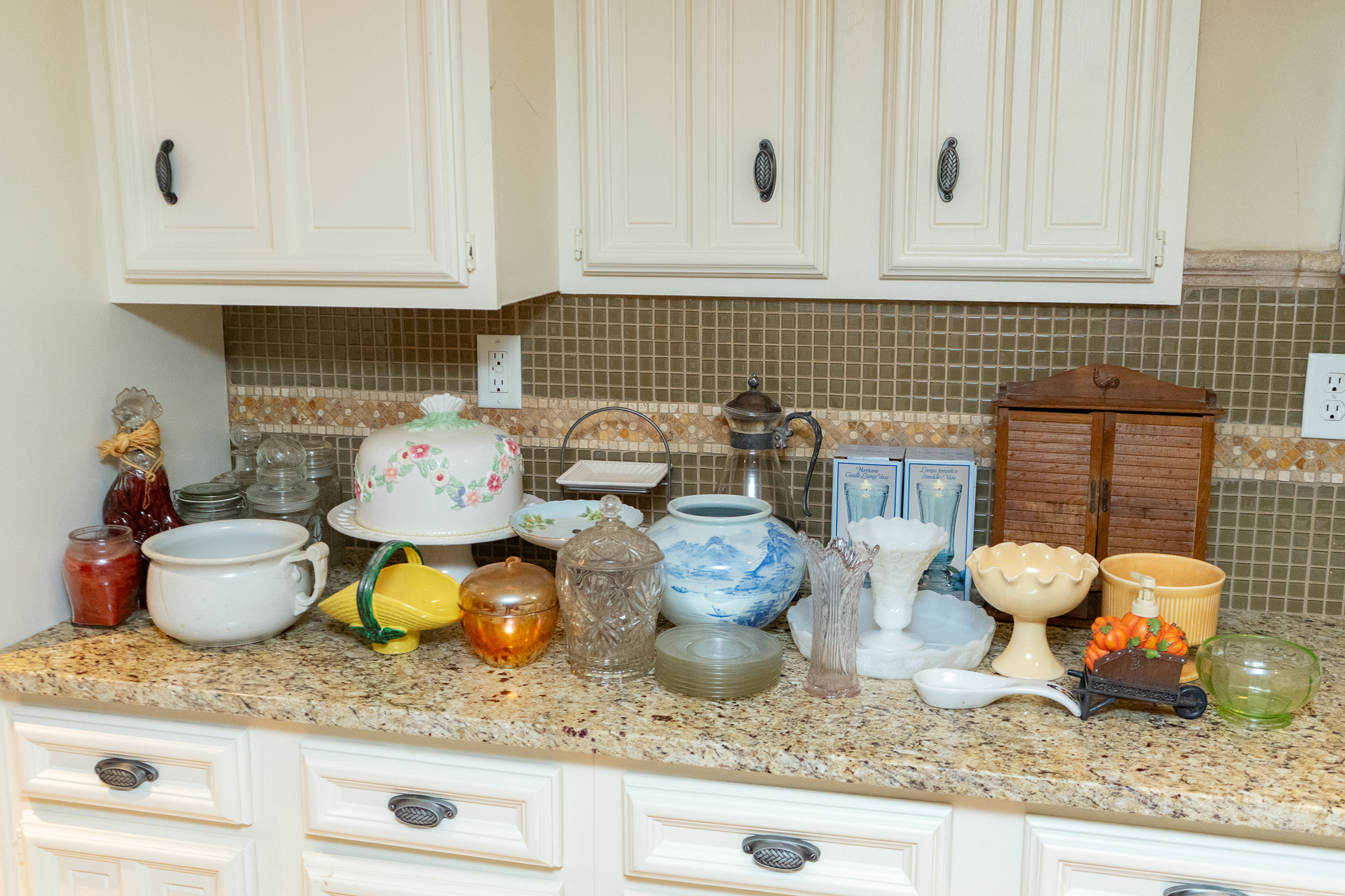 Collection of Assorted Glassware, Kitchenware and Decorative Items ...