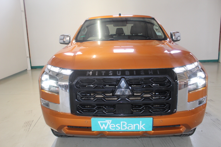 2025 MITSUBISHI TRITON 2.4 DI-DC GLS A/T P/U D/C