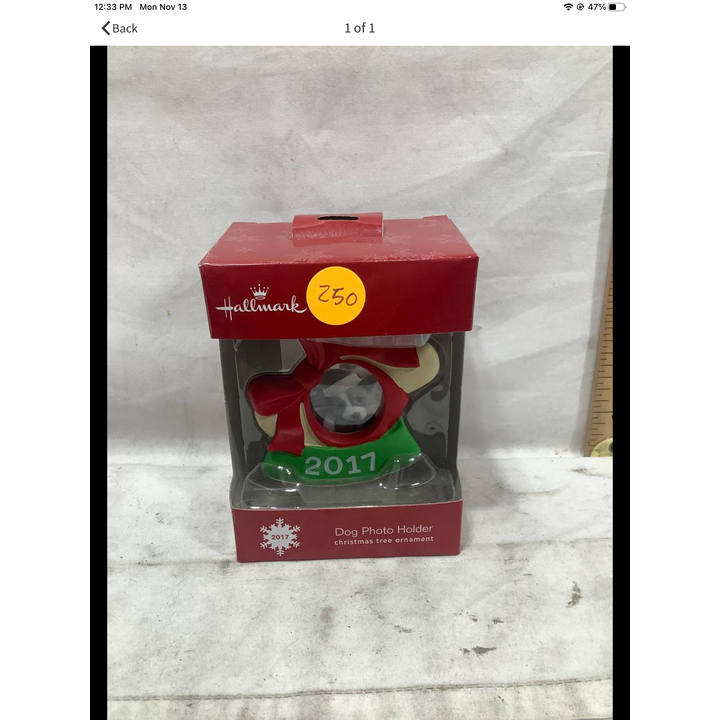 Hallmark 2017 Dog Photo Holder Christmas Tree Ornament