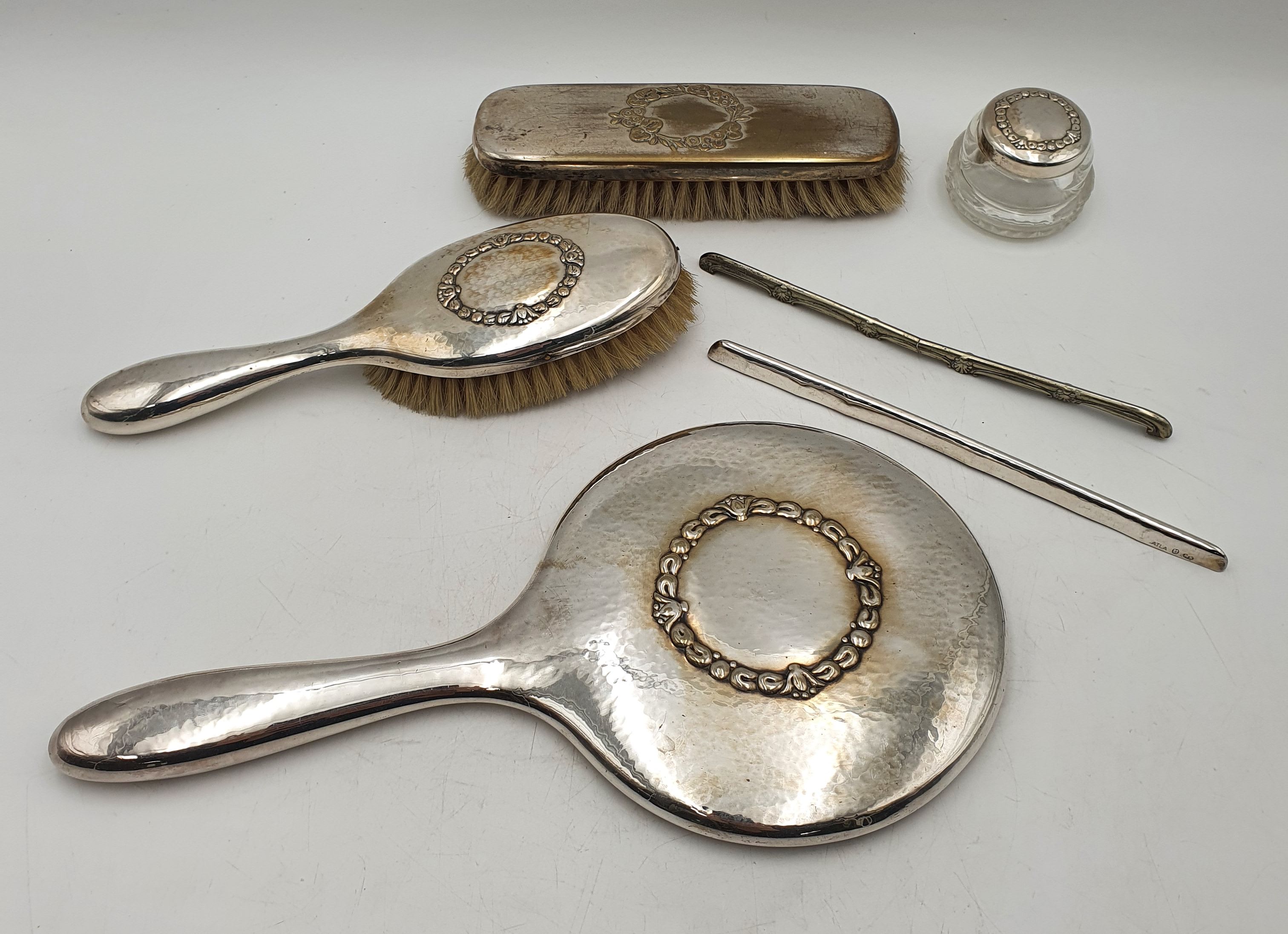 519 · A DANISH SILVER PLATED BOUDOIR SET