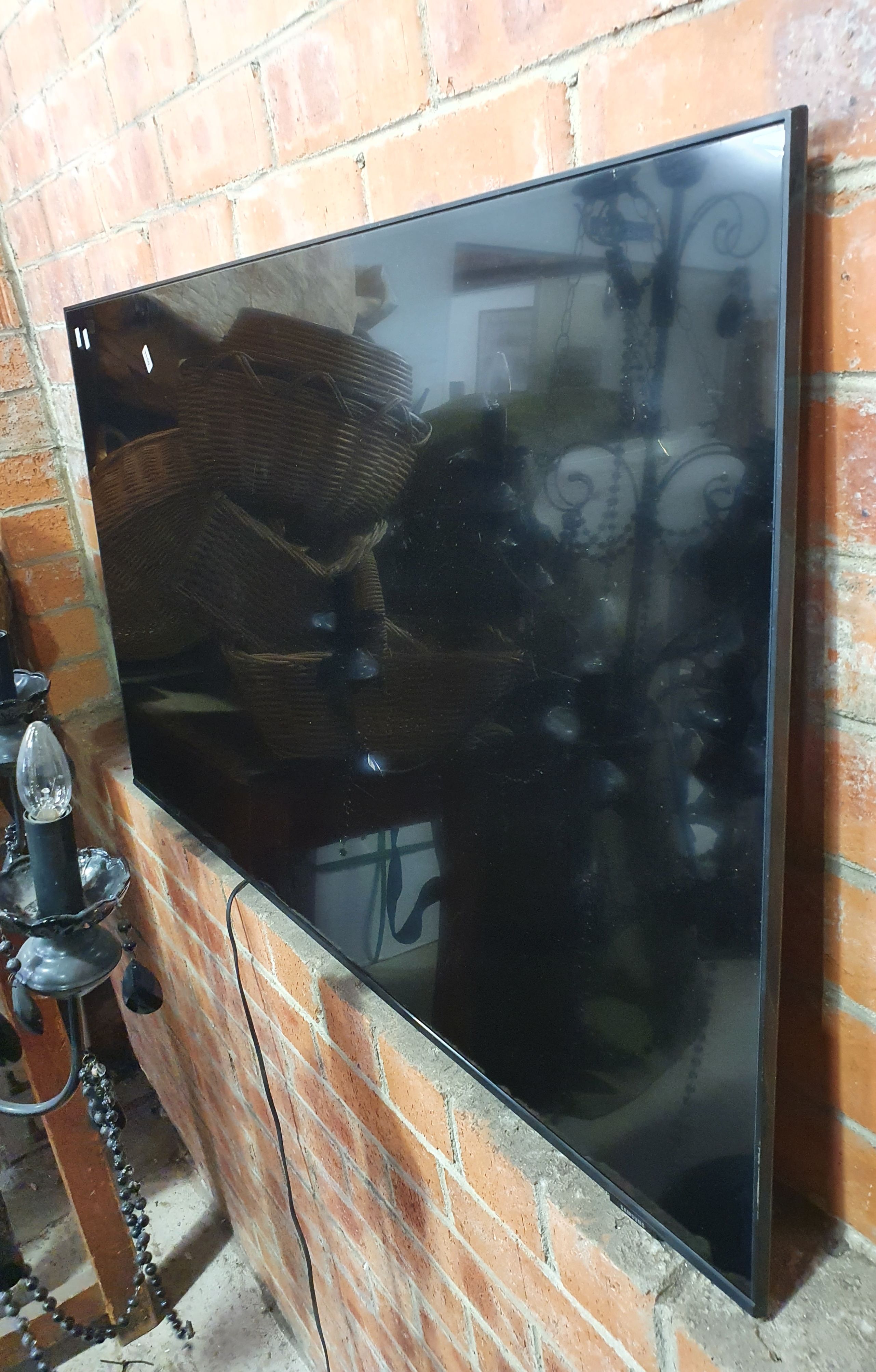 1159 · A SAMSUNG TV