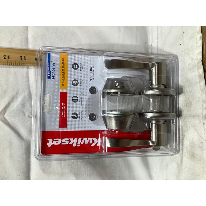 Kwitset Keyed Entry Door Handle with Lock & Keys