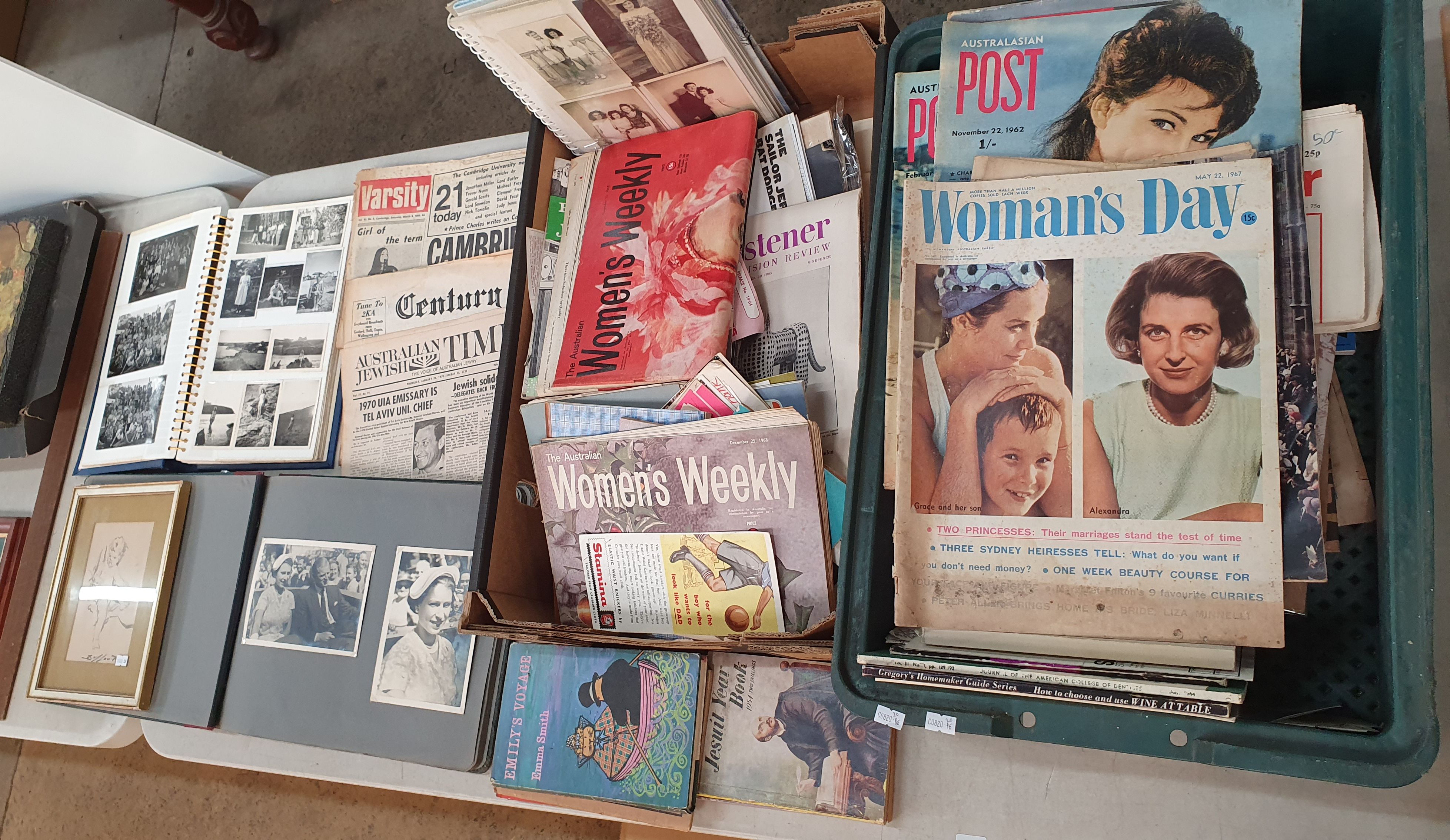 51 · A VERY LARGE QUANTITY OF EPHEMERA