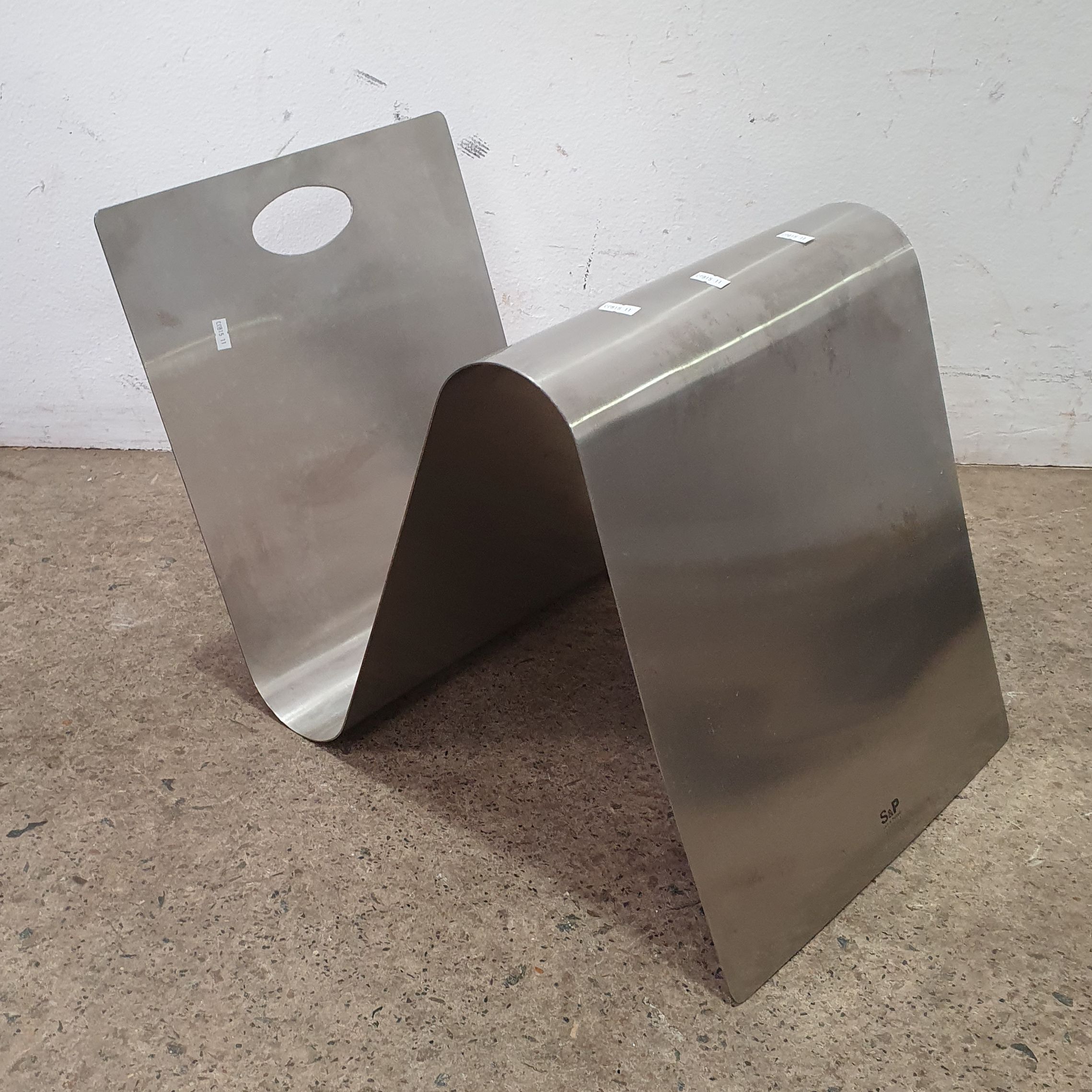 2175 · AN S AND P MAGAZINE RACK