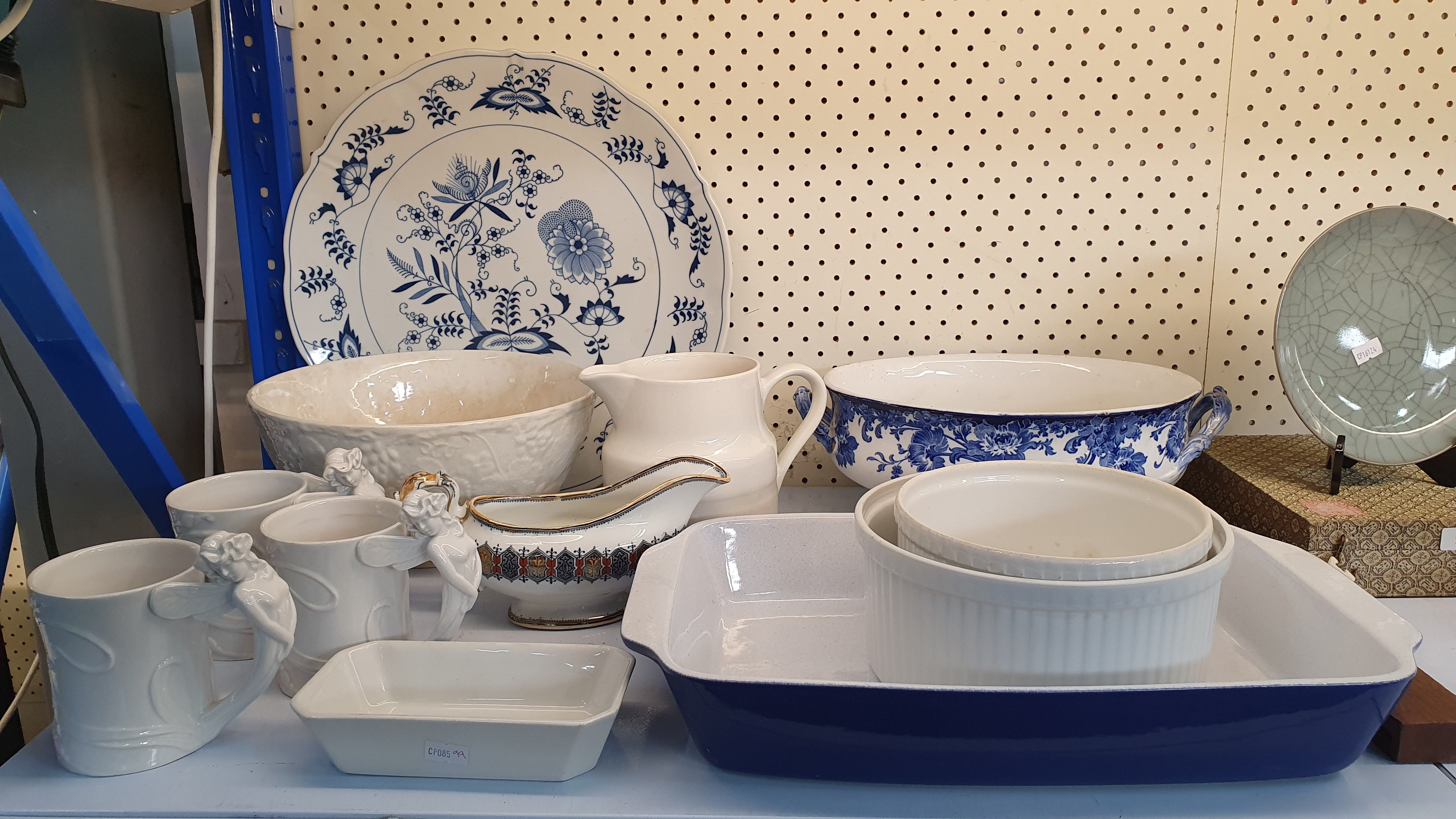 97 · A GROUP OF BLUE AND WHITE KITCHEN WARE