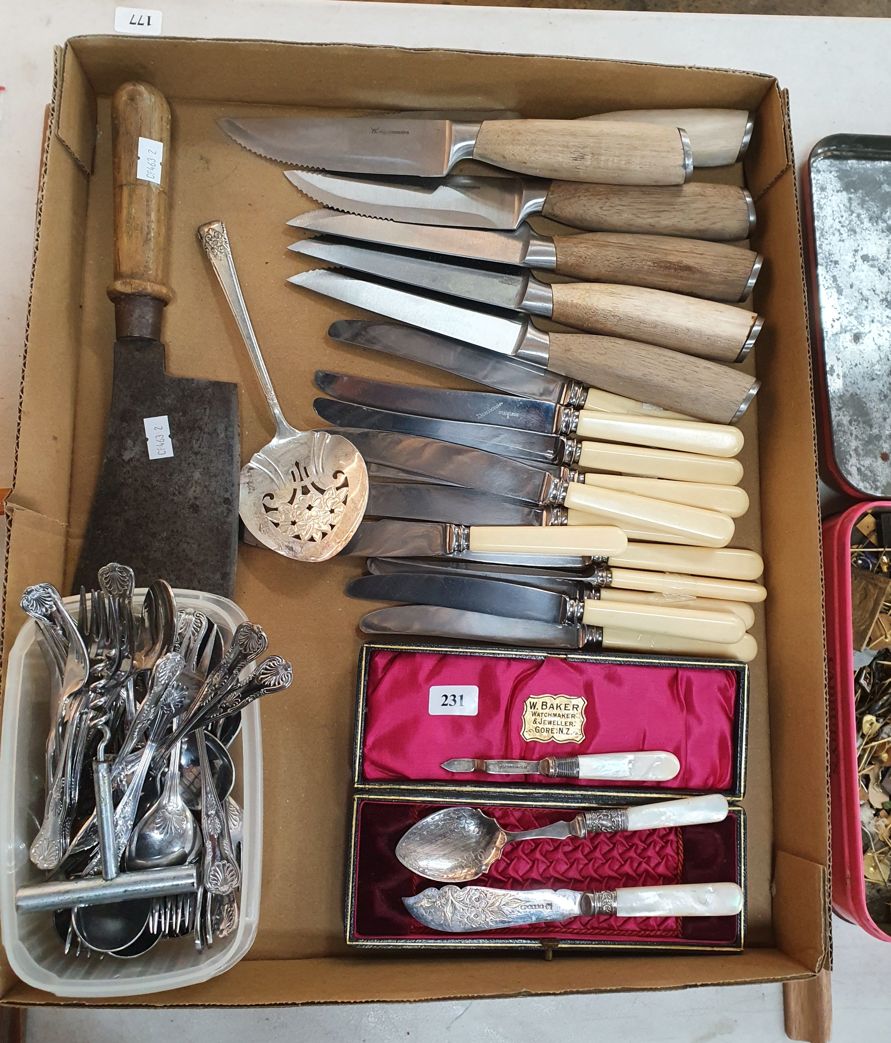 231 · A SELECTION OF CUTLERY ITEMS