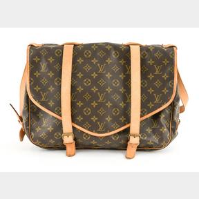 Sold at Auction: Louis Vuitton, LOUIS VUITTON VINTAGE shoulder bag SAUMUR.