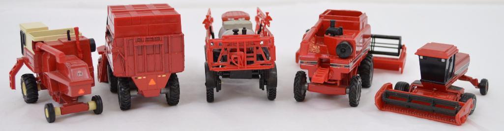 Awesome group of Ertl 1/64 Case IH and International farm 