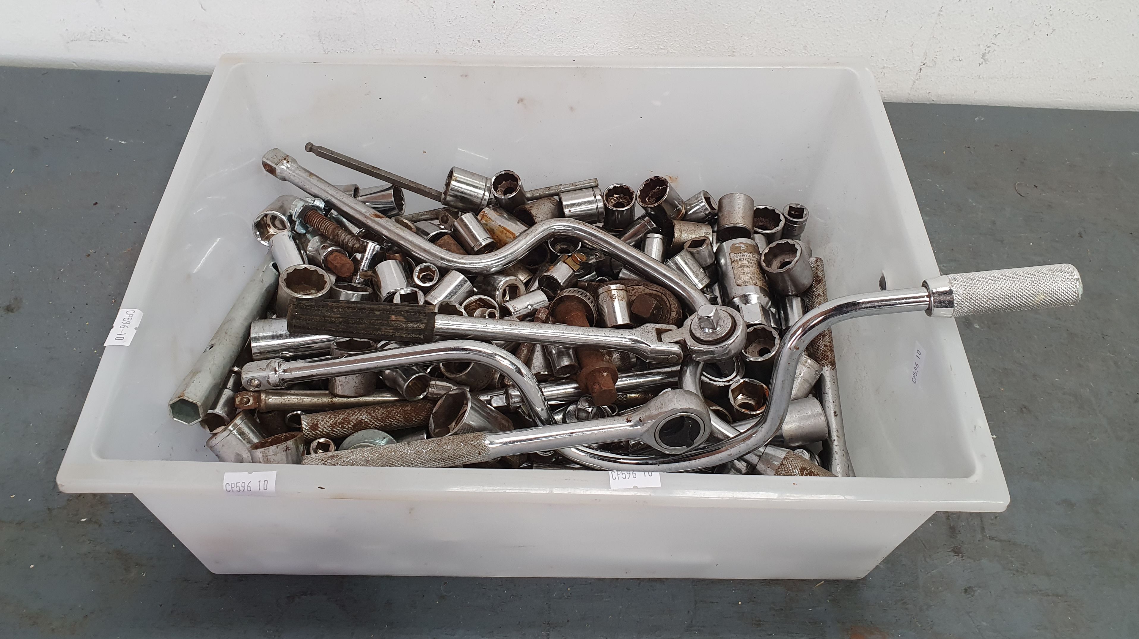 A BOX OF VARIOUS SOCKETS