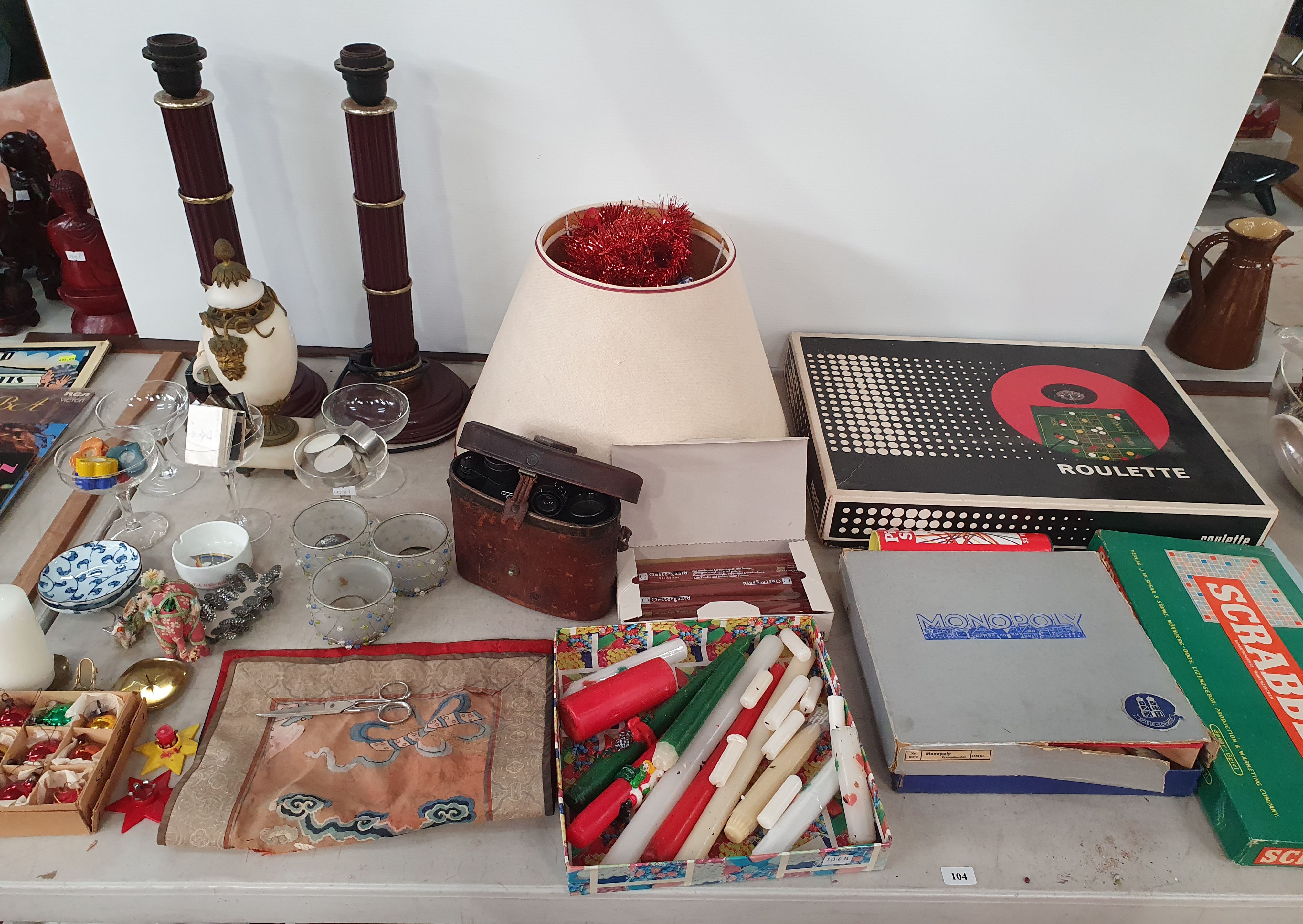 104 · A GROUP OF VARIOUS ITEMS
