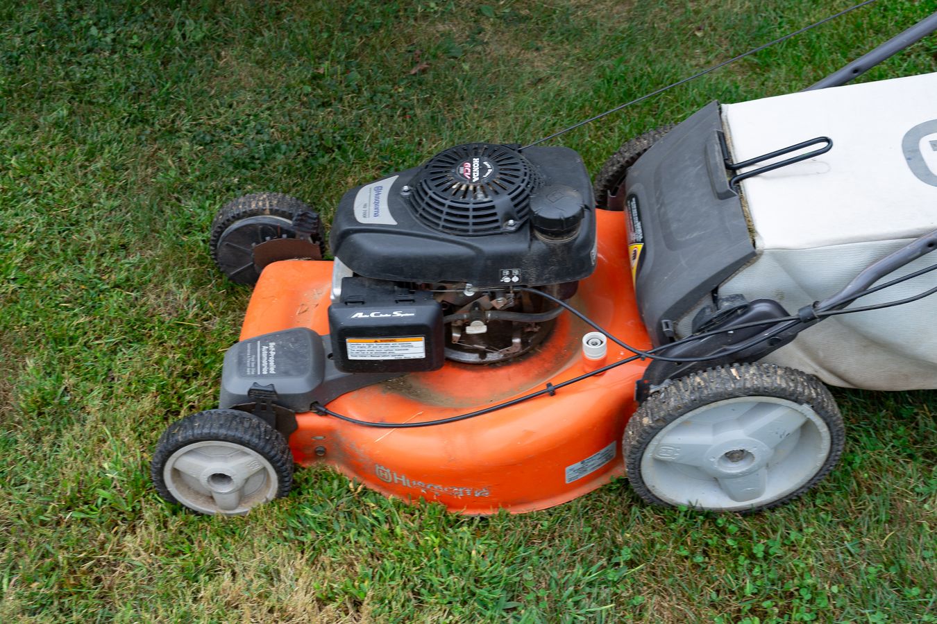 Husqvarna HU700F Lawn Mower Harritt Group, Inc