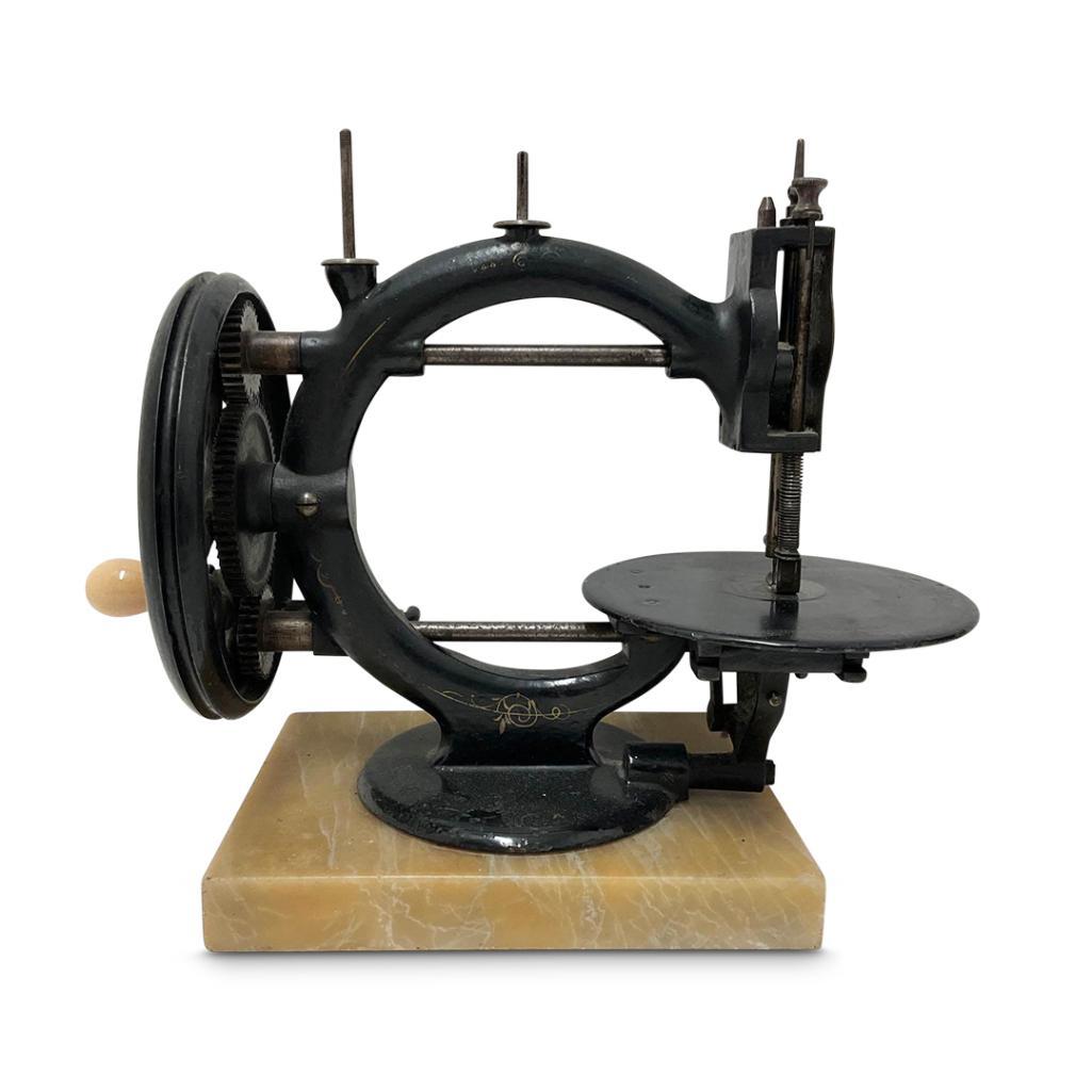 19TH CENTURY ’LITTLE WANZER’ SMALL LOCK STITCH SEWING MACHINE Herman’s
