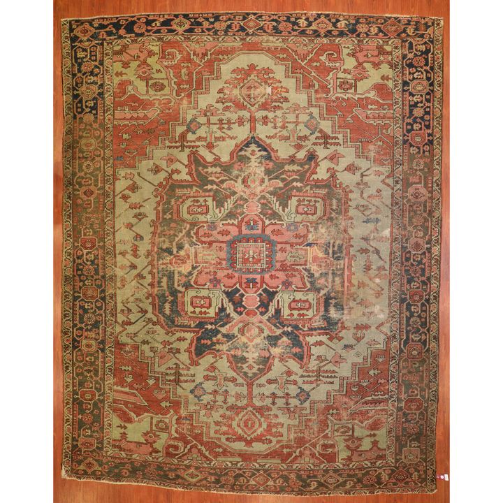 Antique Serapi Carpet, Persia, 9.8 x 12.5