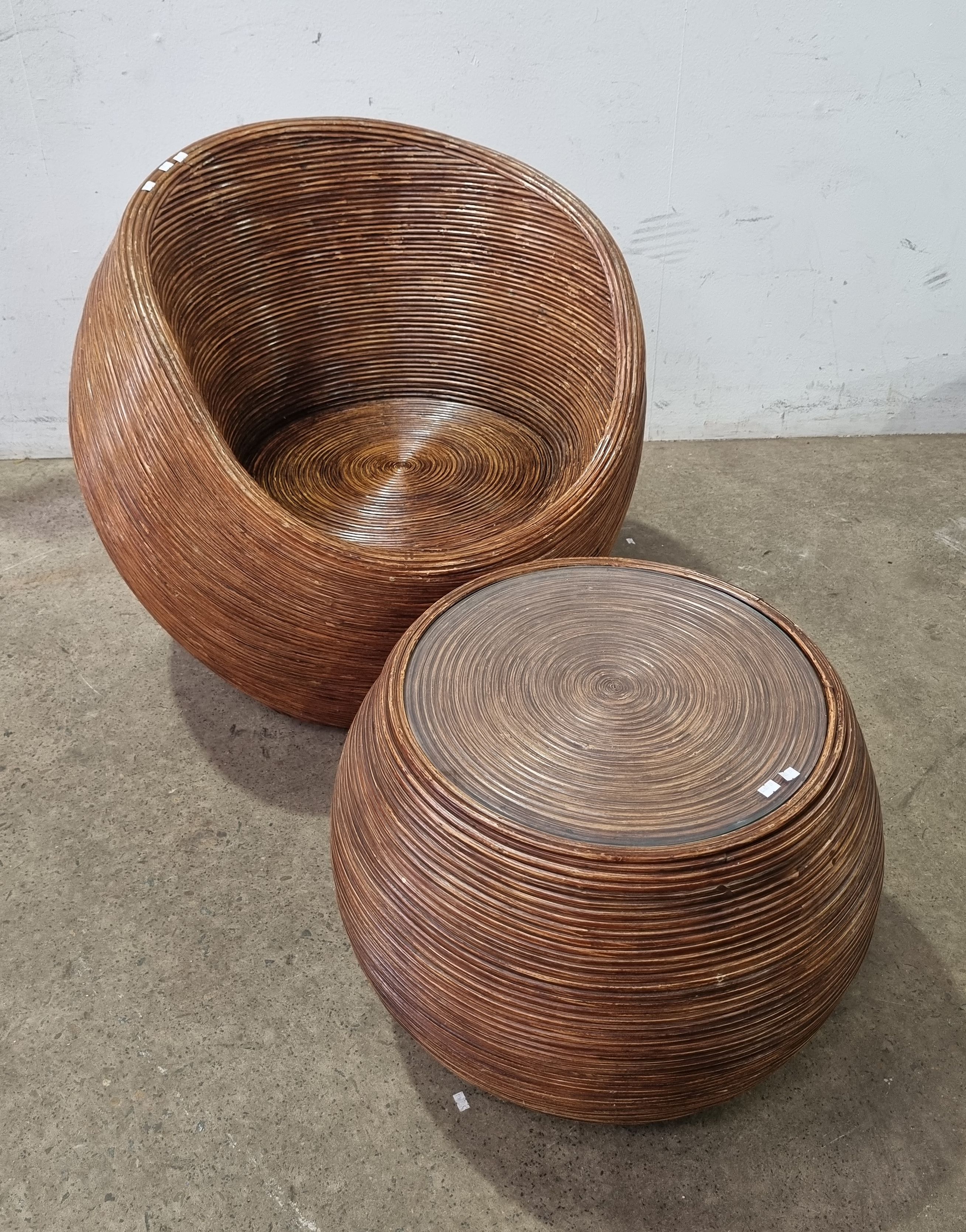 2091 · A PENCIL REED POD CHAIR