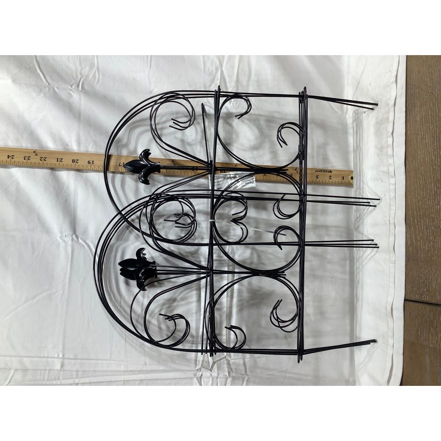 Vigoro 18" Romantic Folding Fence