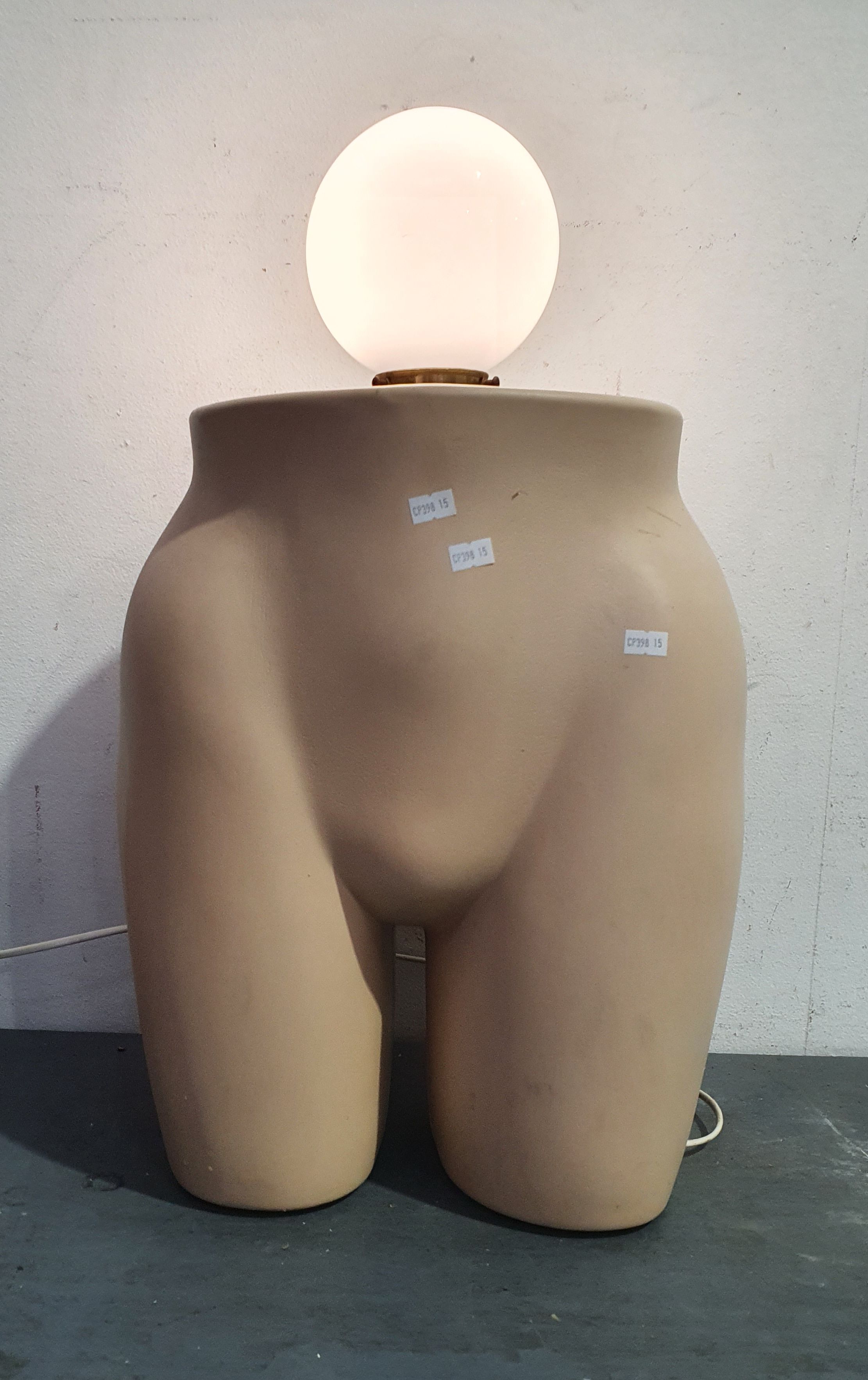 1448 · A TABLE LAMP