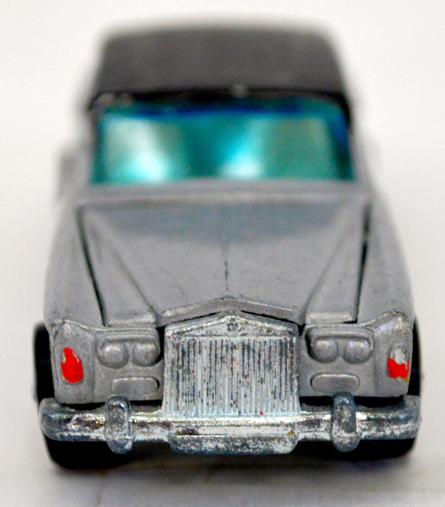 hot wheels rolls royce silver shadow