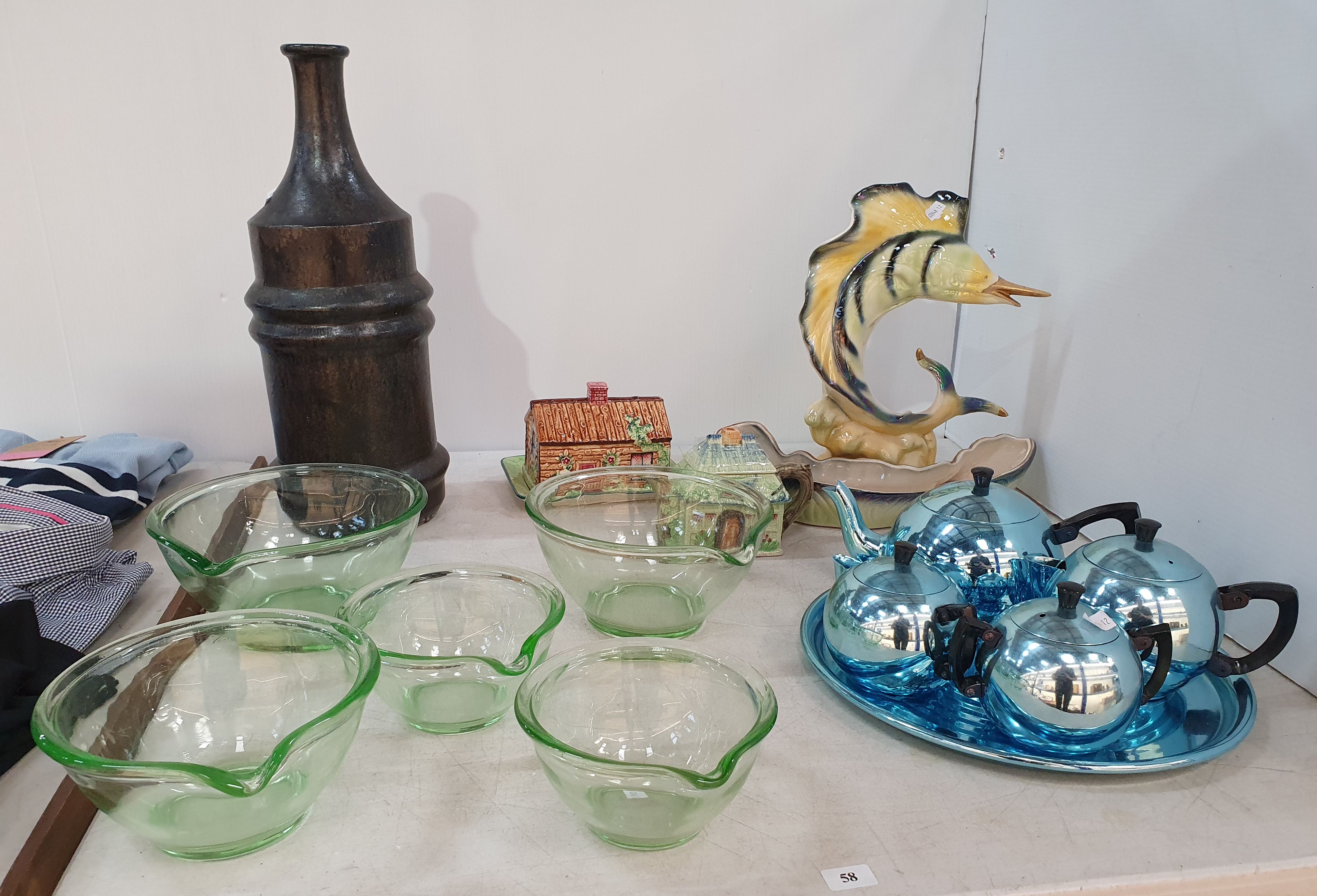 58 · A GROUP OF VARIOUS ITEMS