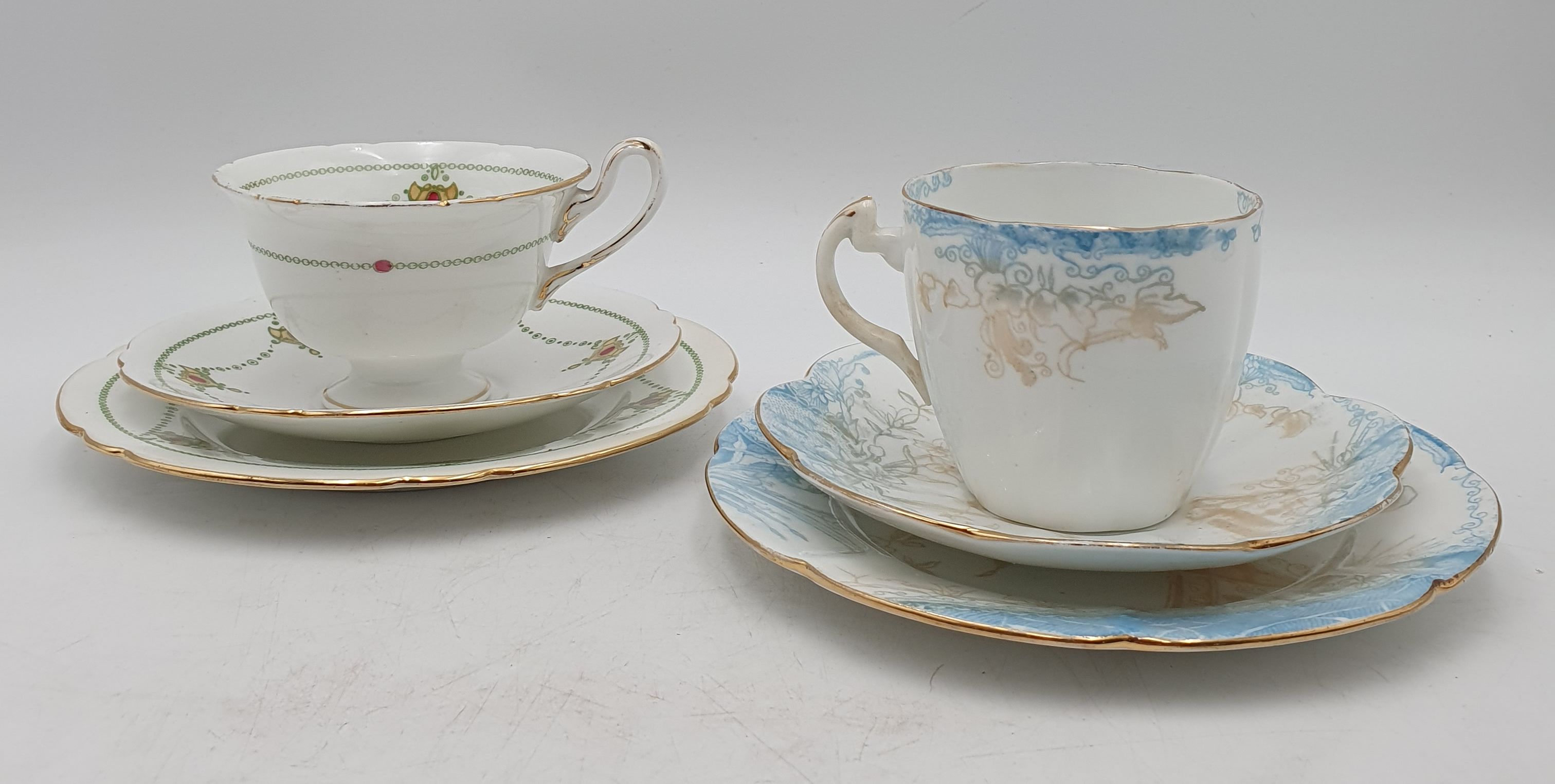 512 · A SHELLEY CHINA 'KENSINGTON' TEA TRIO