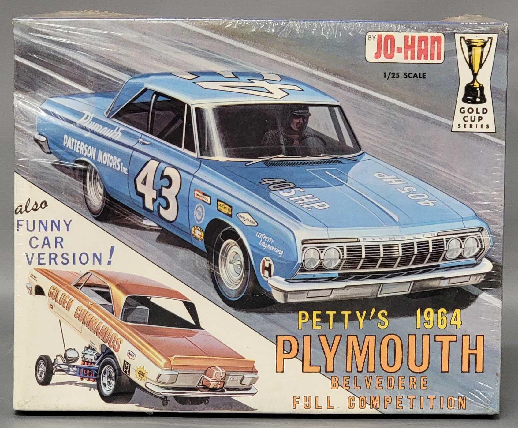 AMt 1/25 Richard Petty 1964 Plymouth Belvedere Daytona 500 Winner Model Kit 989 