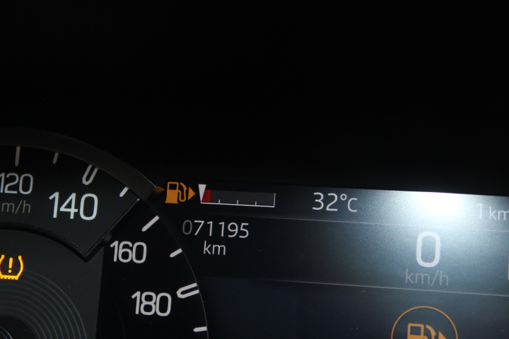 2023 LAND ROVER DEFENDER 110 D300 SE (221KW) | Wesbank