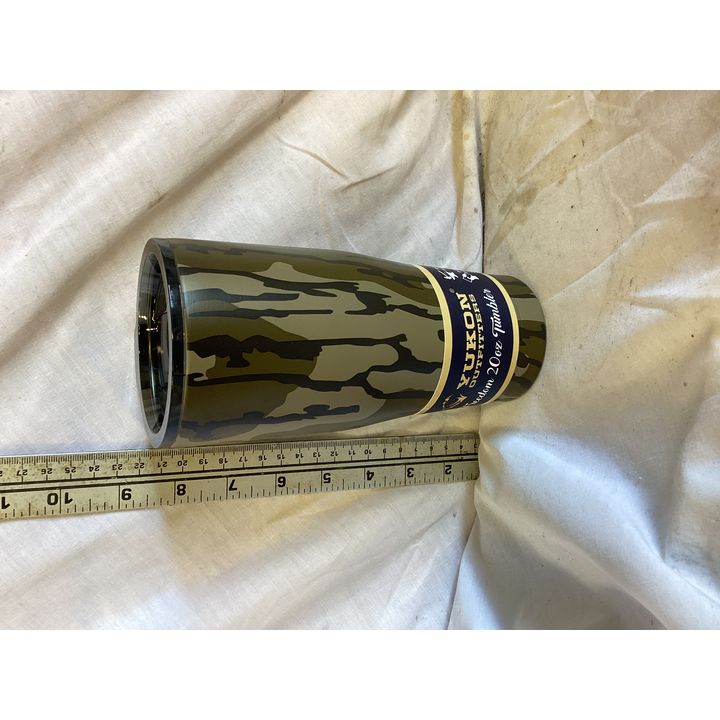 Yukon Outfitters Freedom 20oz Tumbler (Camo)