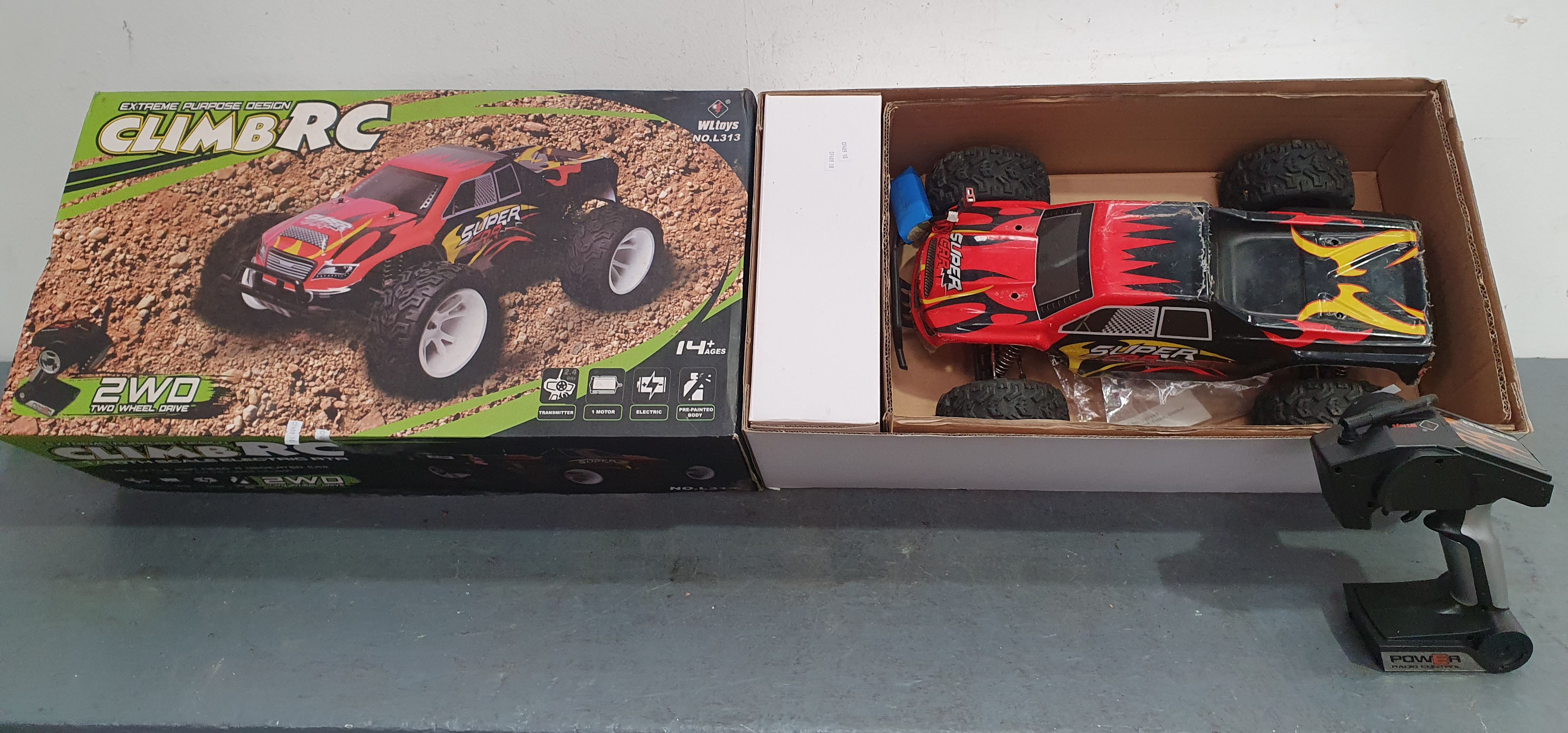 1377 · A CLIMB REMOTE CONTROL CAR