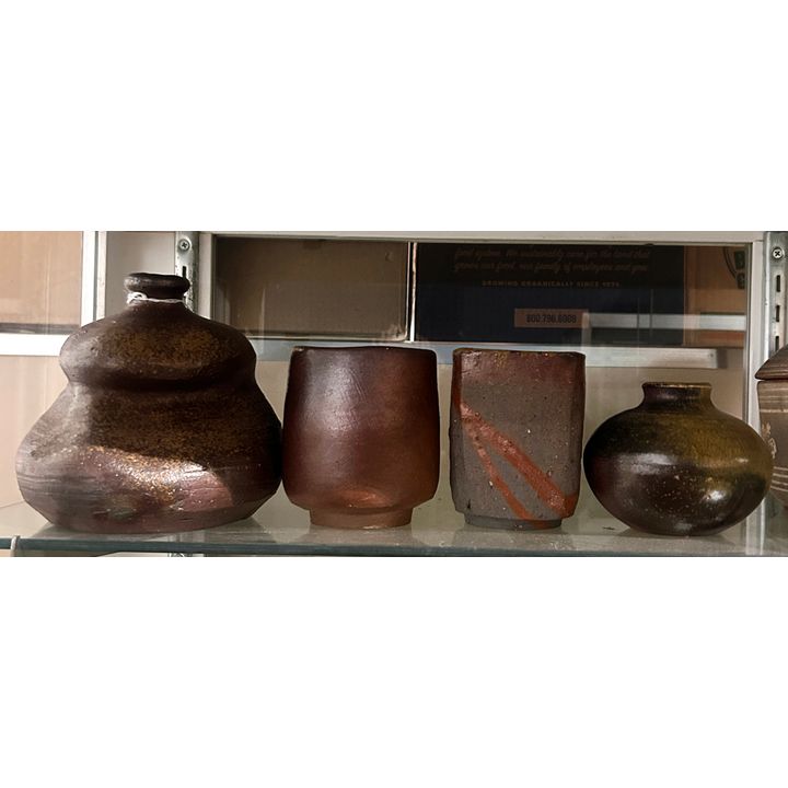 (lot of 4) Japanese Bizen ware vases and cups