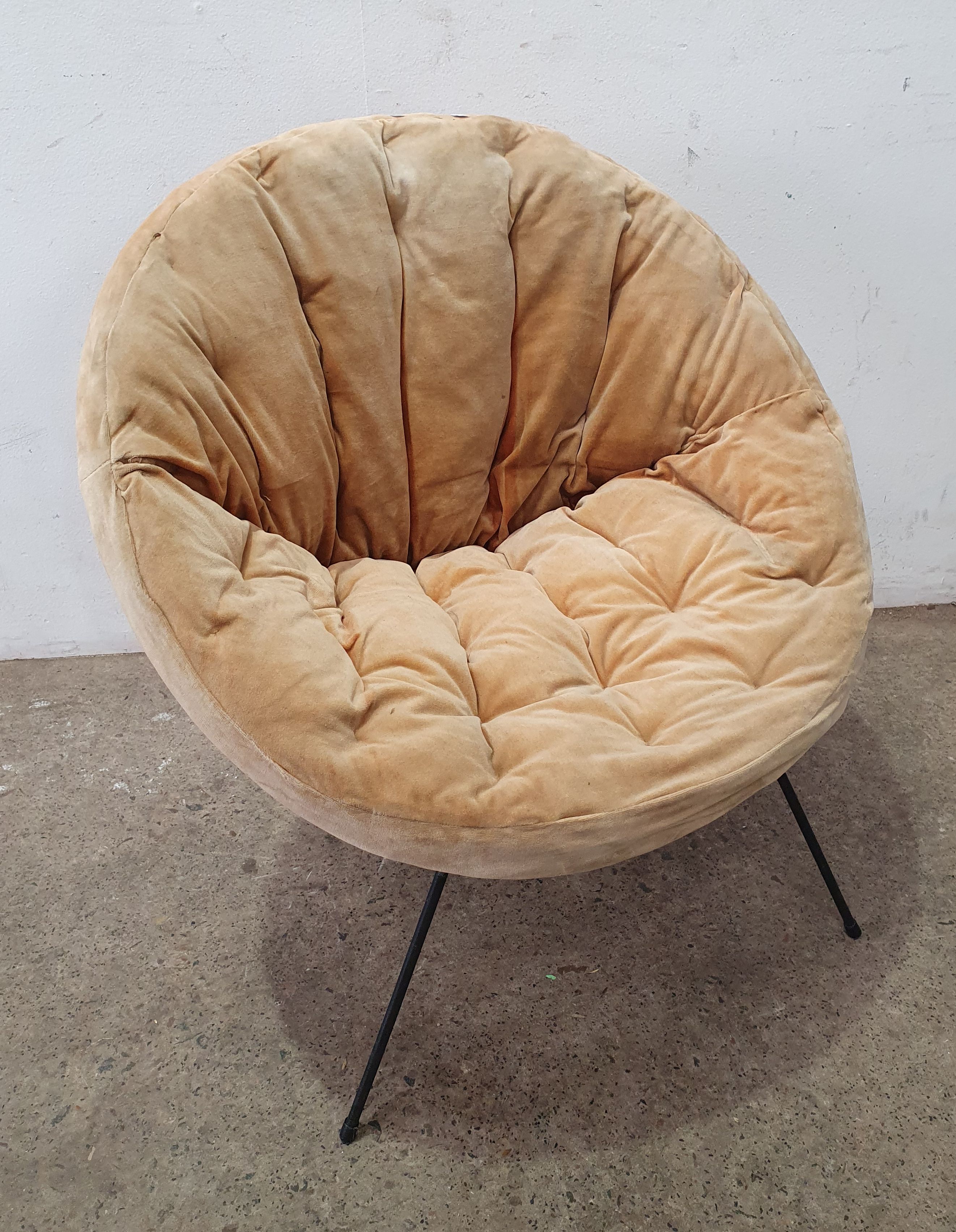 A Retro Faux Wick Seat