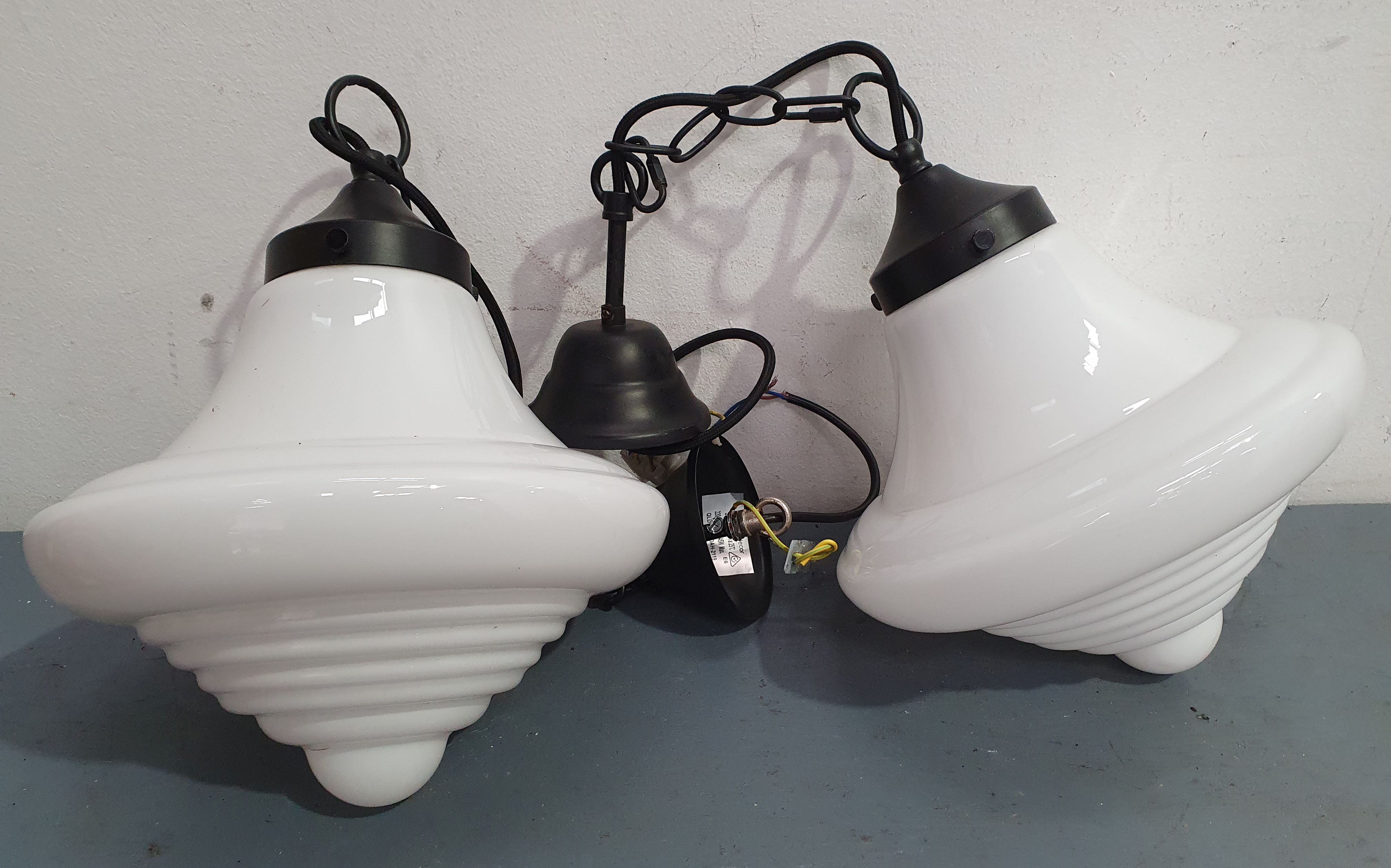 1188 · A PAIR OF HANGING CEILING LIGHTS