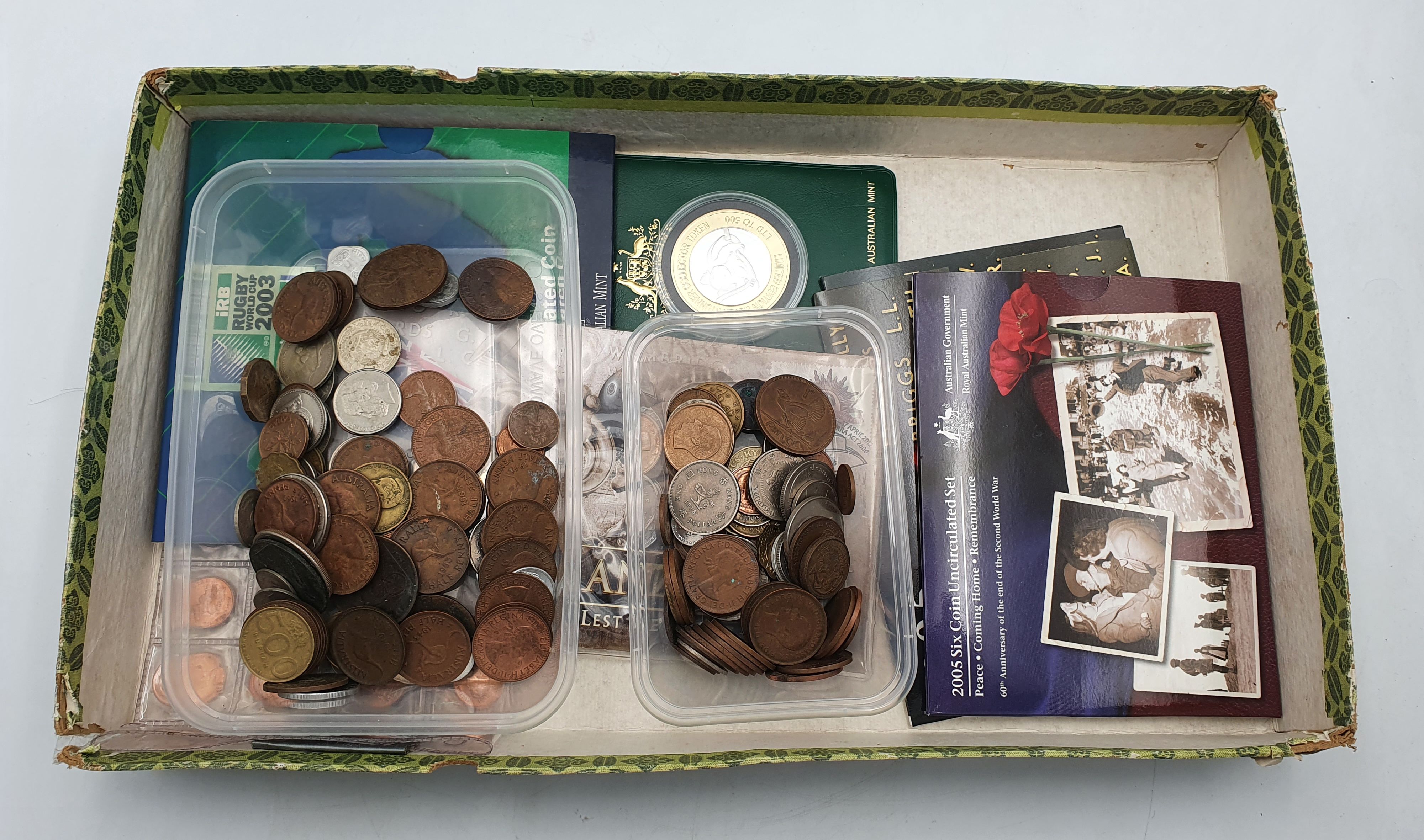 A LARGE COLLECTION OF COINS