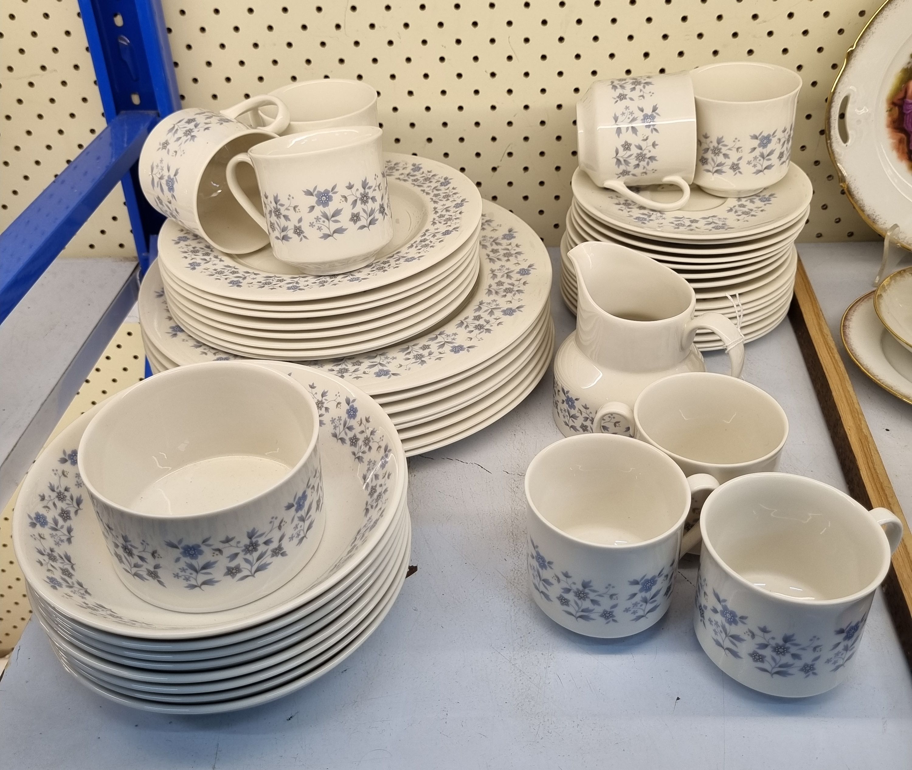 37 · A ROYAL DOULTON DINNER SERVICE