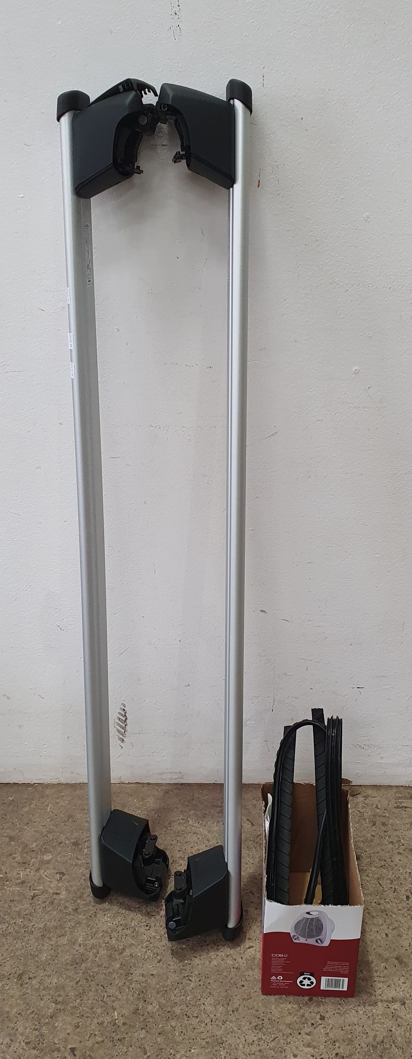 A SET OF AUDI ROOF RACKS