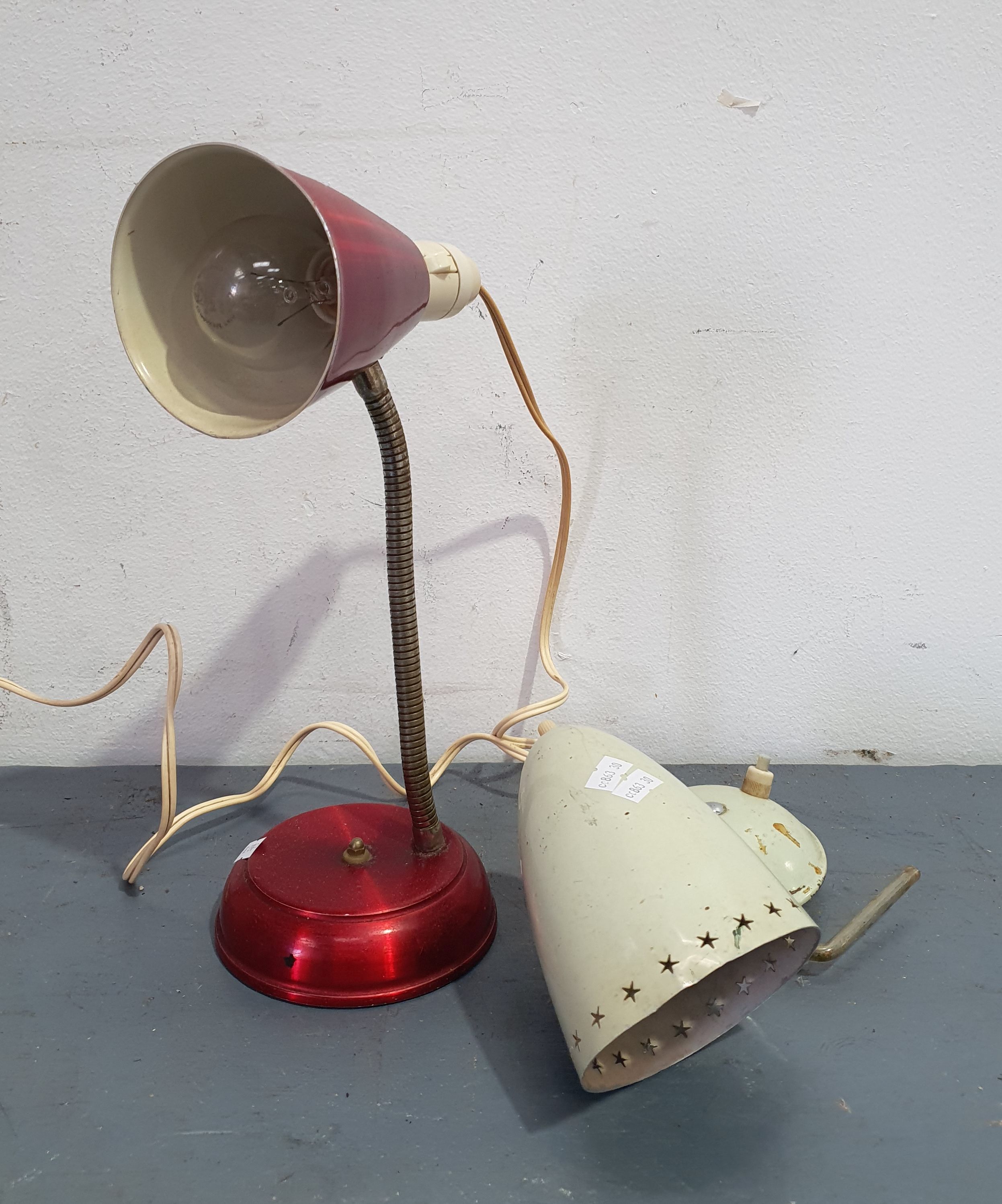 1312 · A SPACE AGE ADJUSTABLE TABLE LAMP
