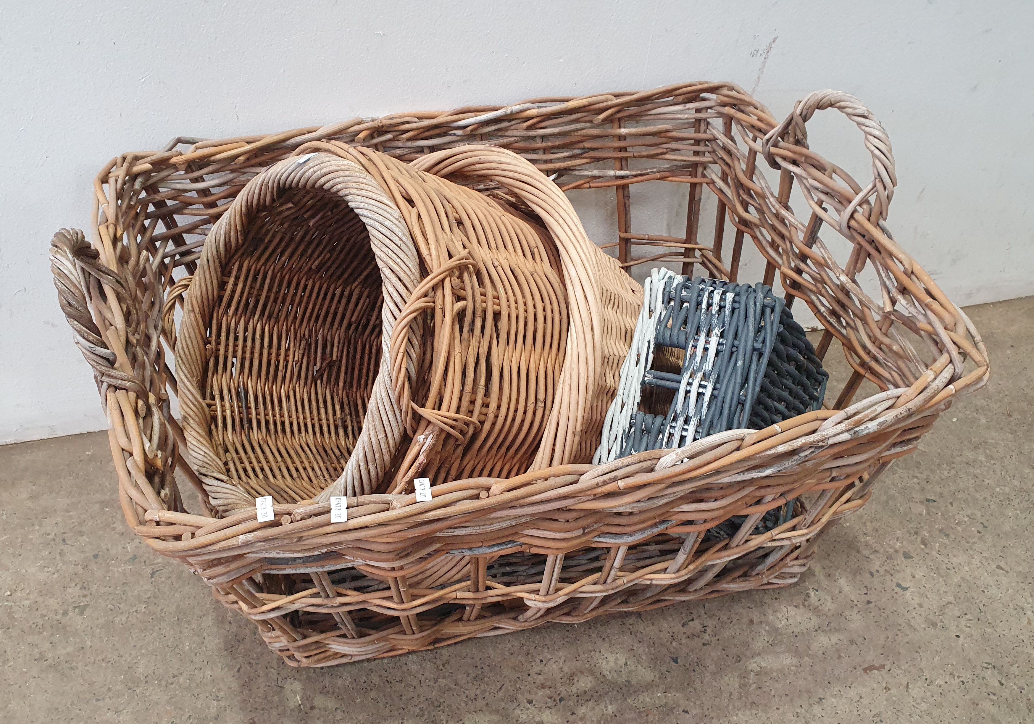 1051 · A GROUP OF CANEWARE
