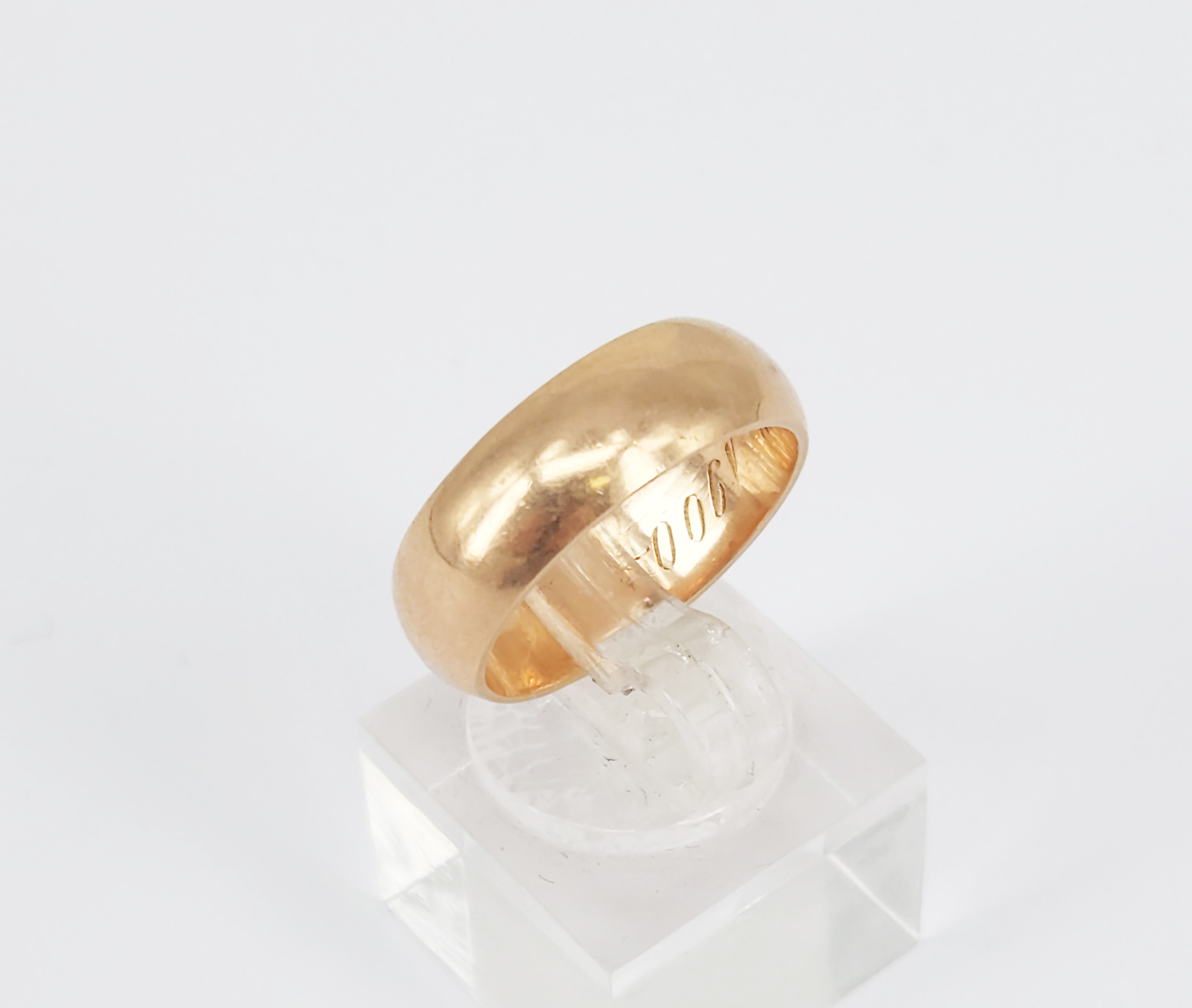 A Rose Gold Band Ring