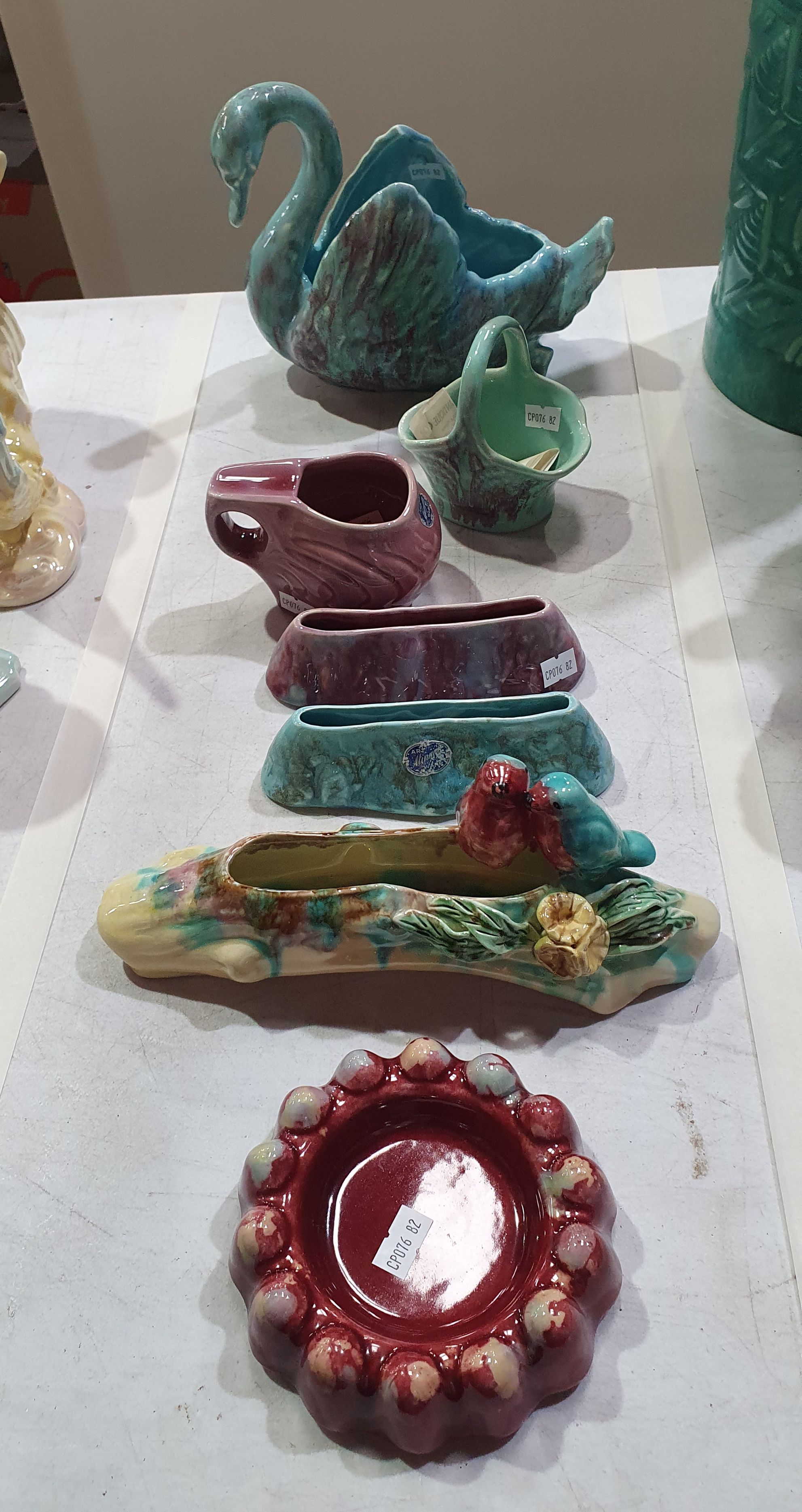 454 · A GROUP OF VARIOUS MCP MINGAY PIECES