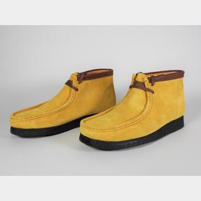 Sold at Auction: Clarks Wu-Wear Custom Royal Blue Wallabee Boots