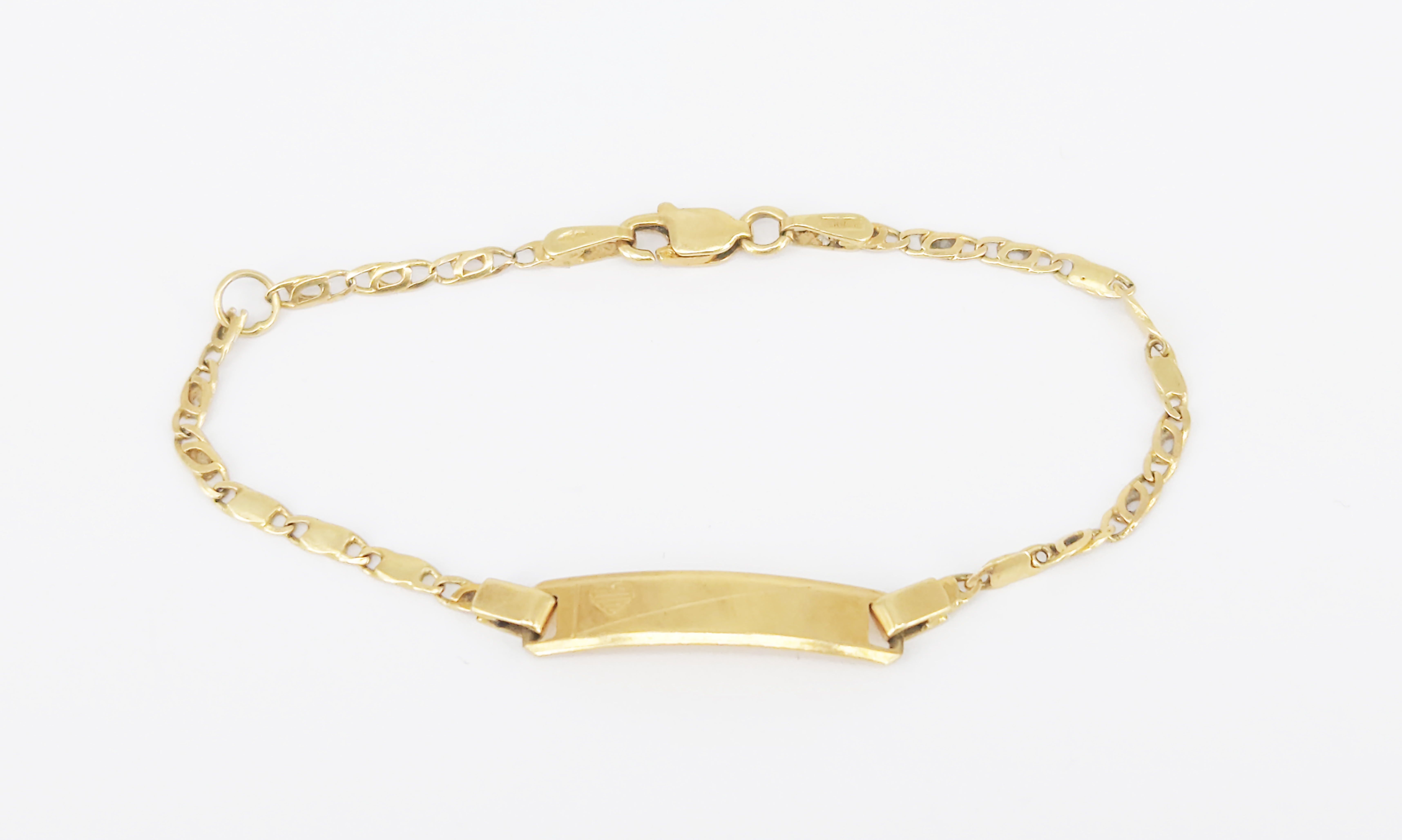 An 18ct Gold Narrow Child'S Identity Bracelet