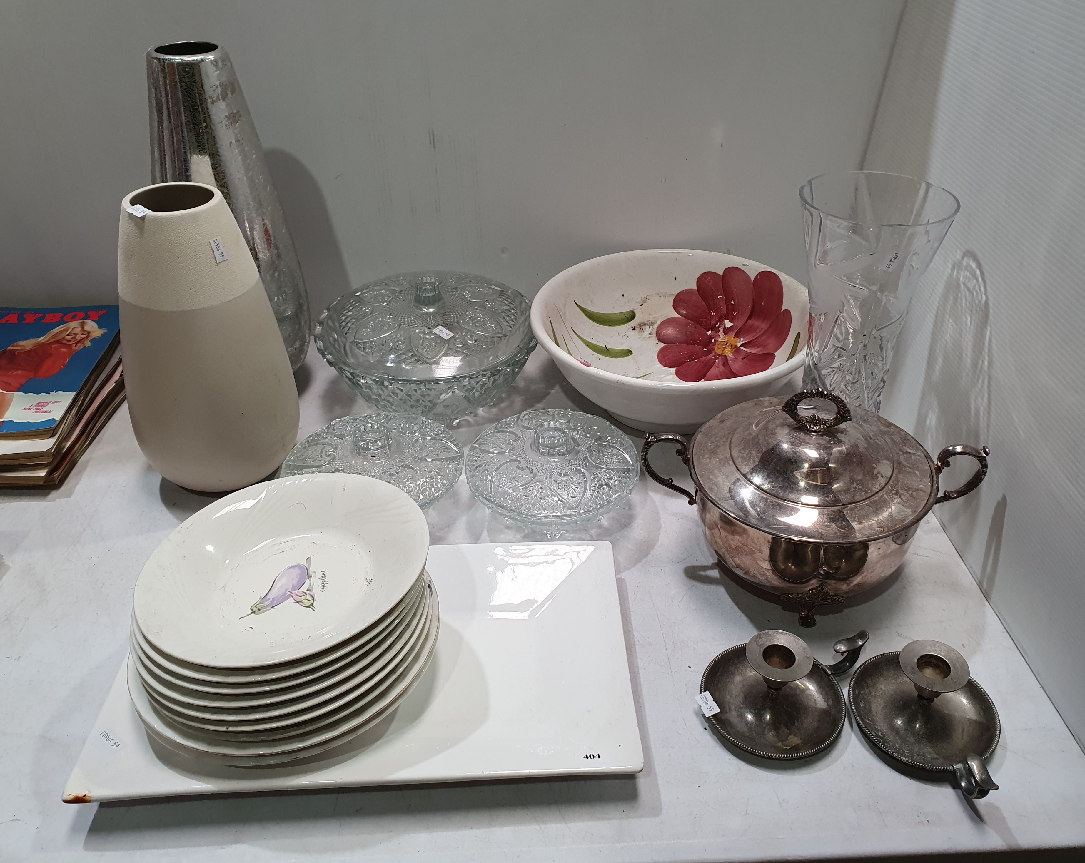 404 · A GROUP OF SUNDRY ITEMS
