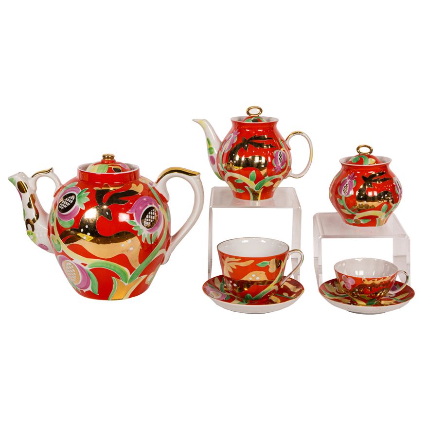 A Russian Dulevo porcelain assembled tea set