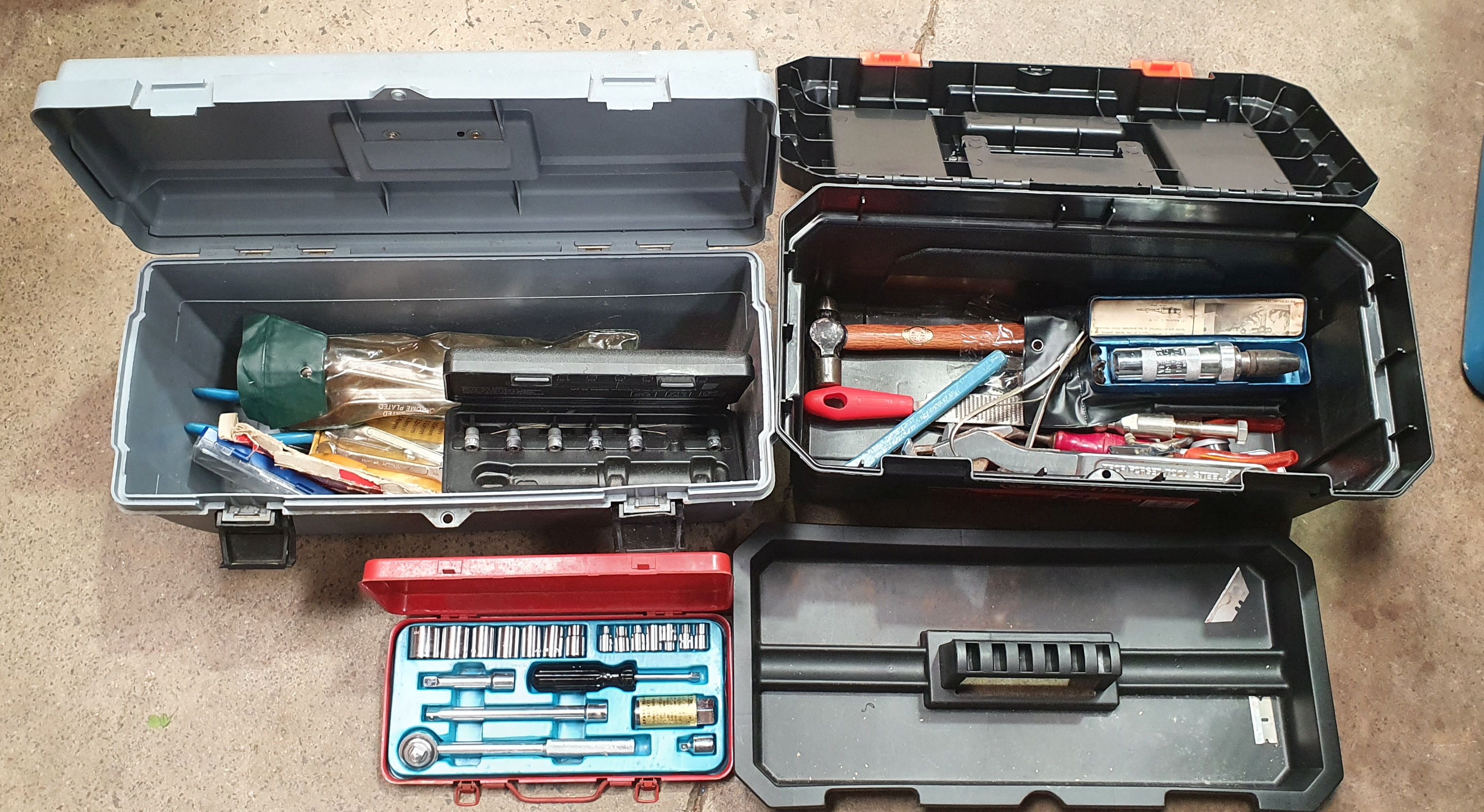 1160 · A GROUP OF VARIOUS TOOLS