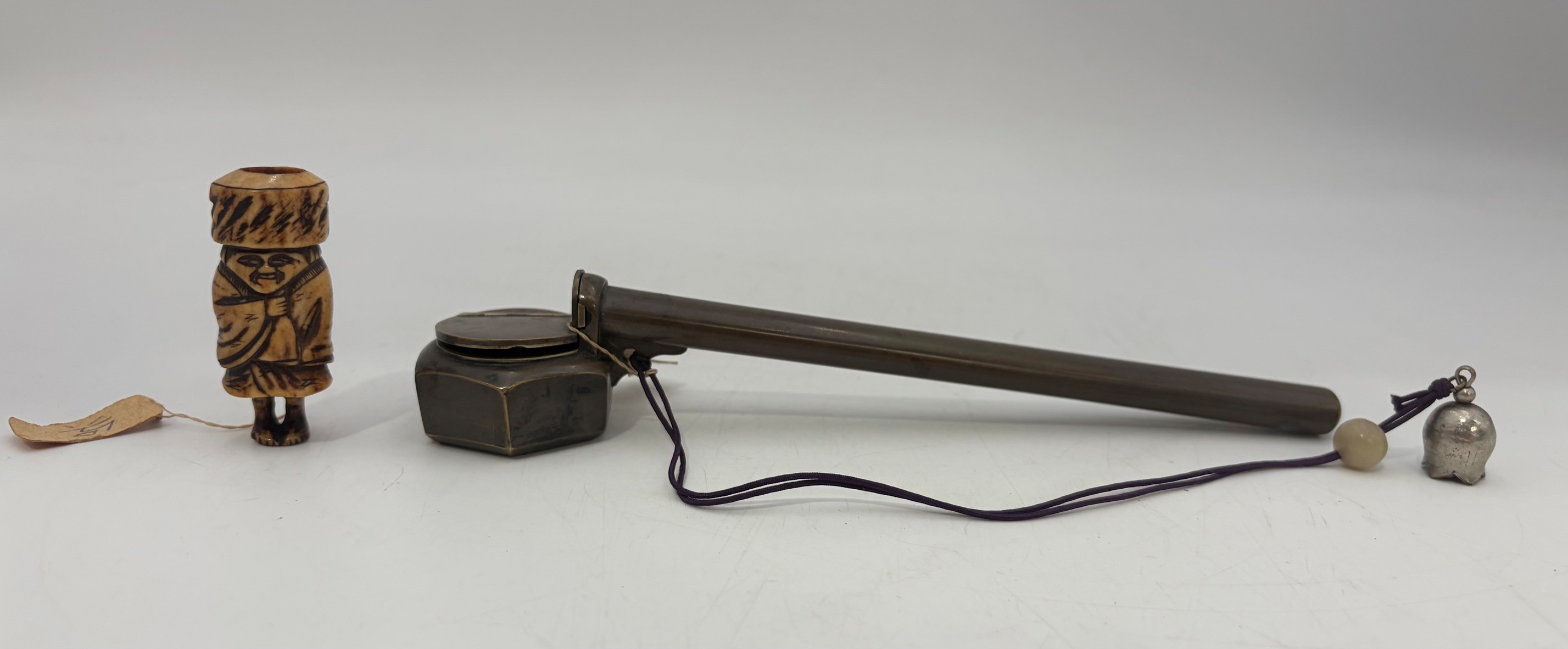 519 · A JAPANESE TAISHO PERIOD BRASS SCHOLARS YATATE