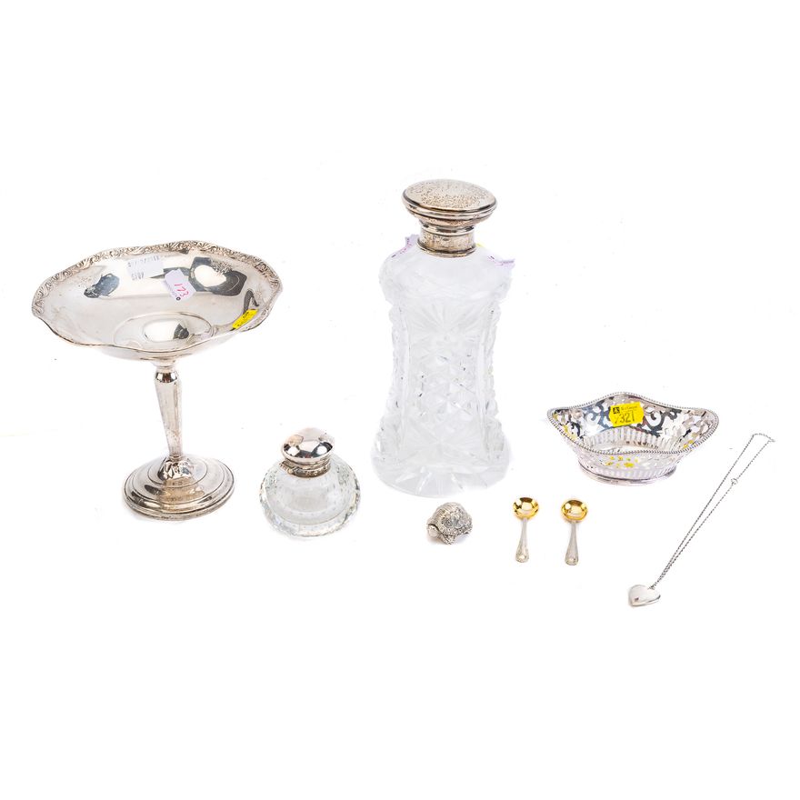 Assortment of sterling weighted items