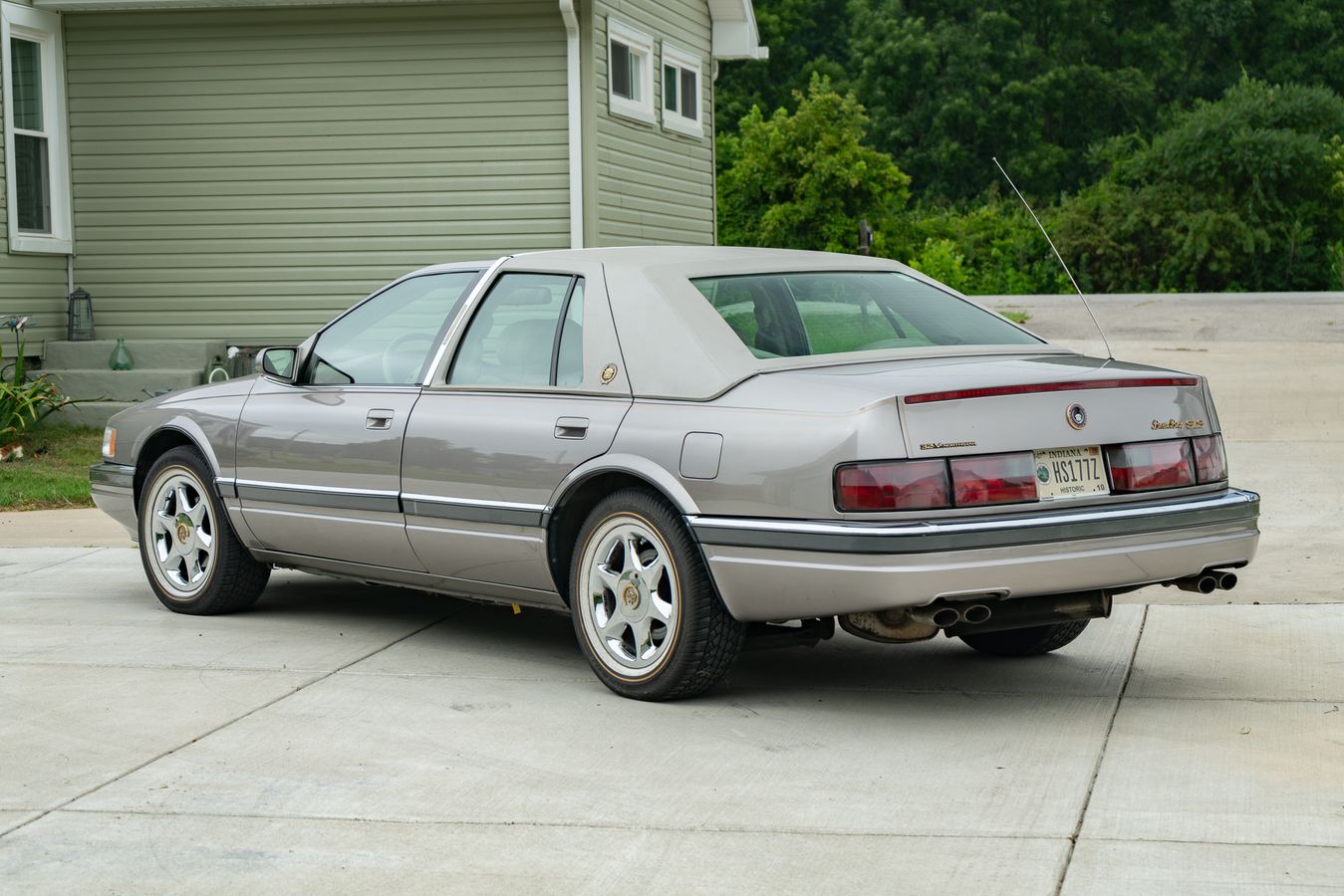 40k-Mile 1995 Cadillac Seville SLS | Harritt Group, Inc