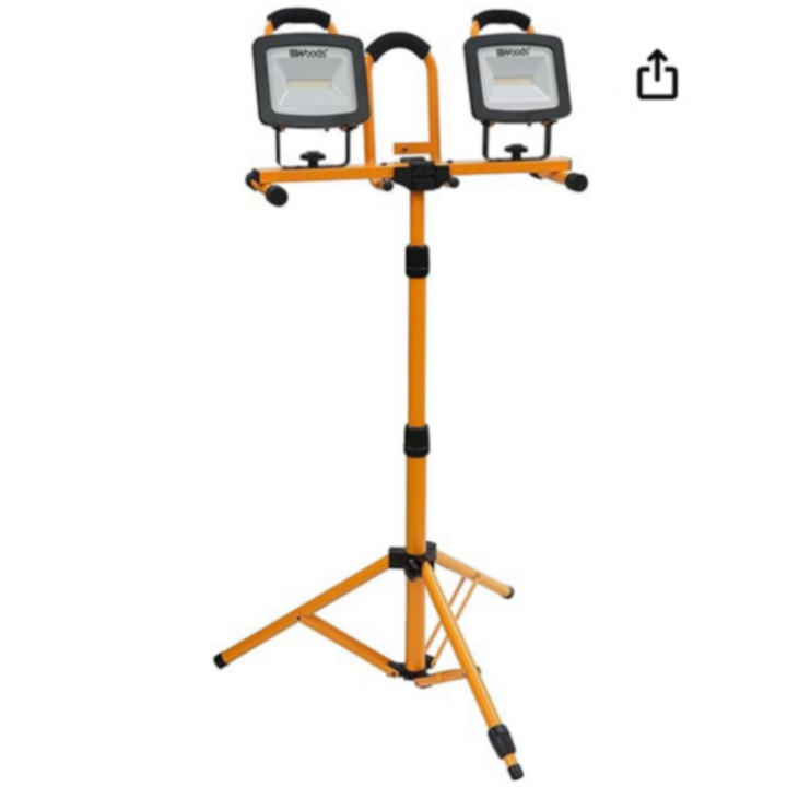 Southwire LED Worklight On A Extendable Stand 9600 Lumen