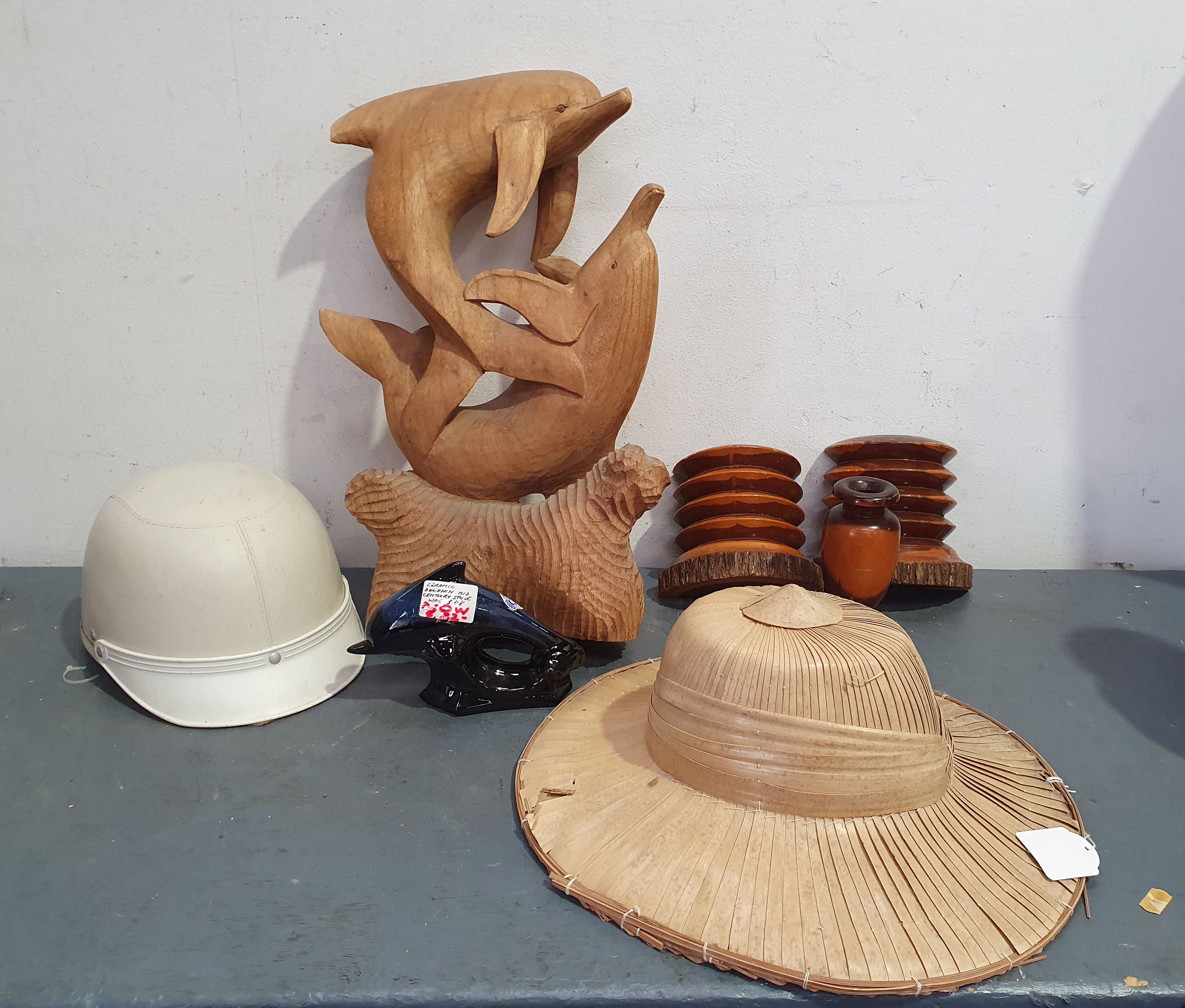 A Group Of Mixed Vintage Items