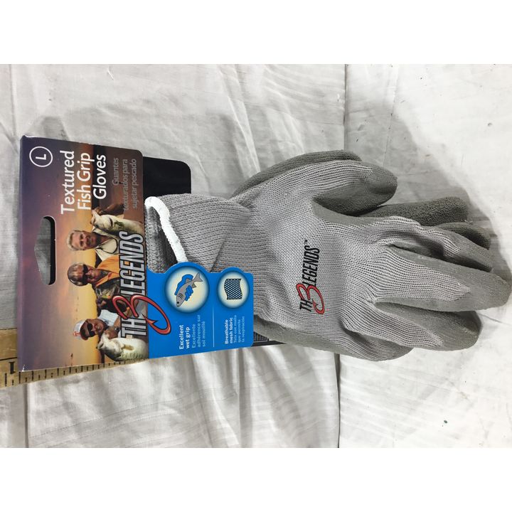 The 3 Legends Textured Fish Grip Gloves Size: Large